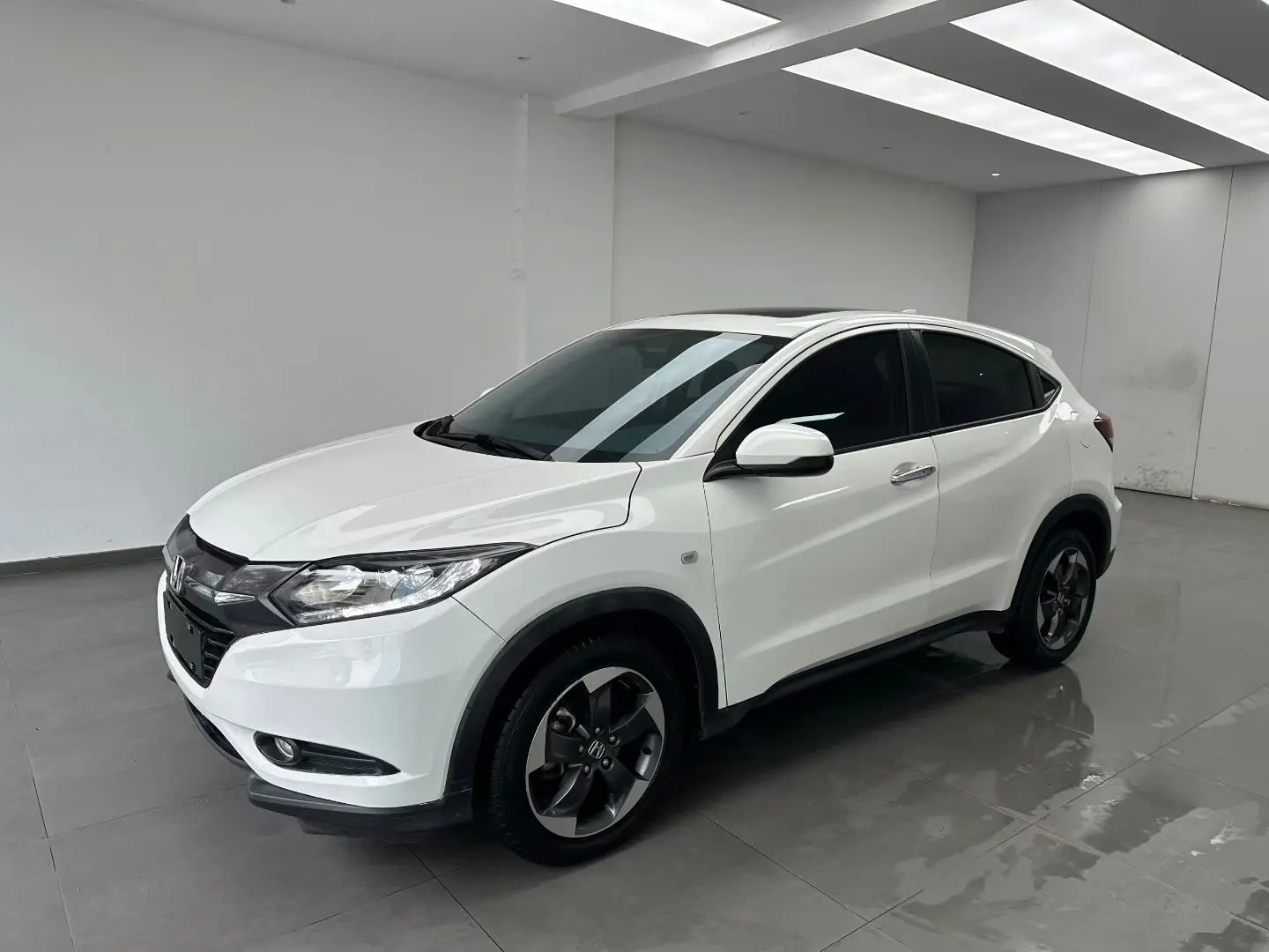 Honda Vezel (Binzhi)  из Китая