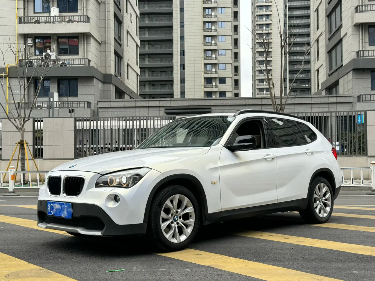 BMW X1  из Китая