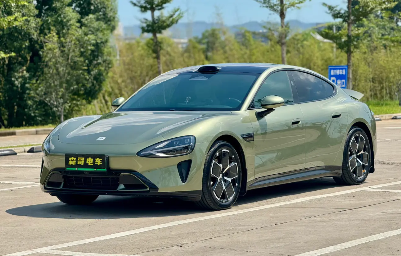 Xiaomi car Xiaomi SU7  из Китая