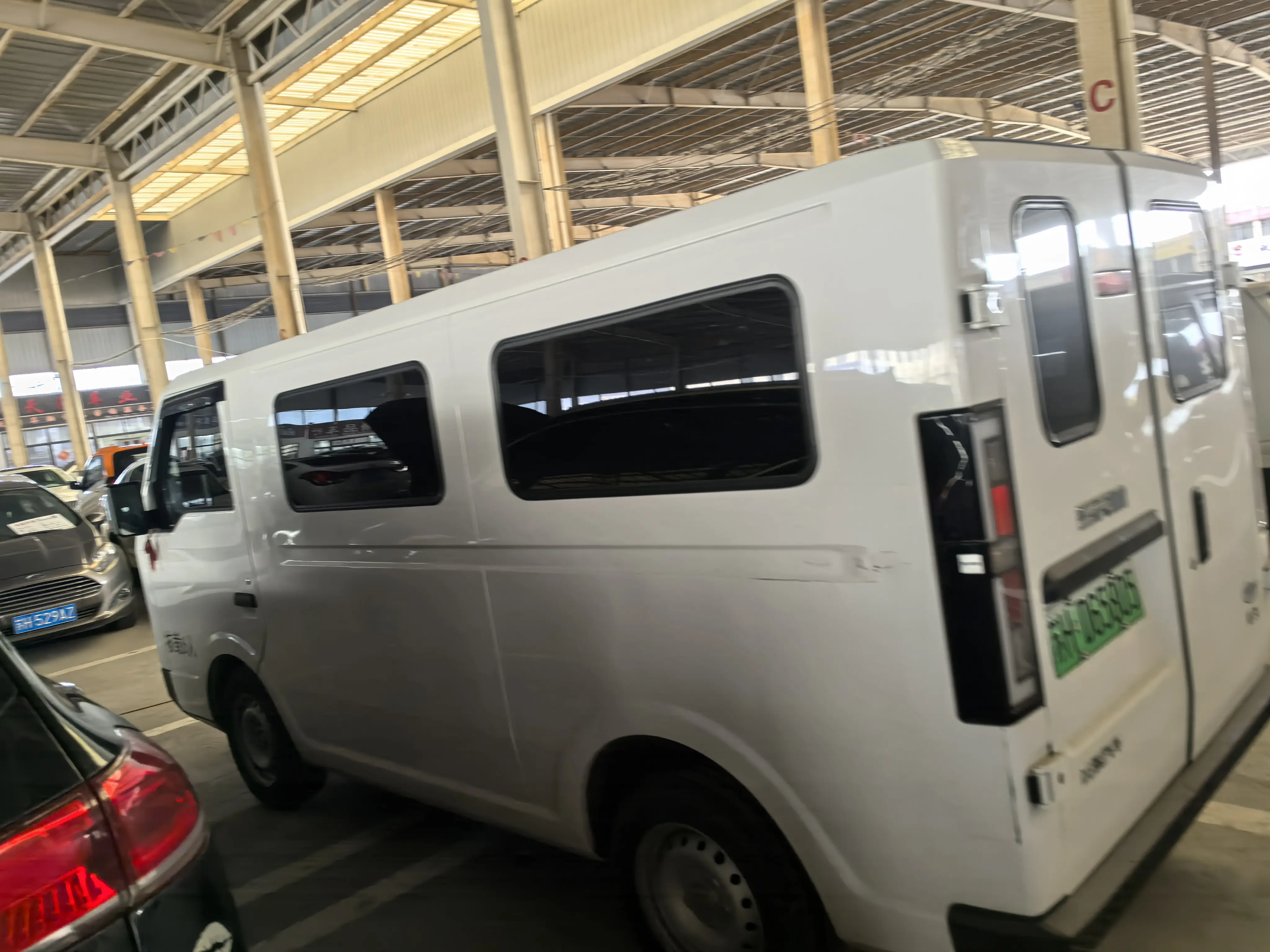 Xinyuan Automobile Xinyuan E3  из Китая