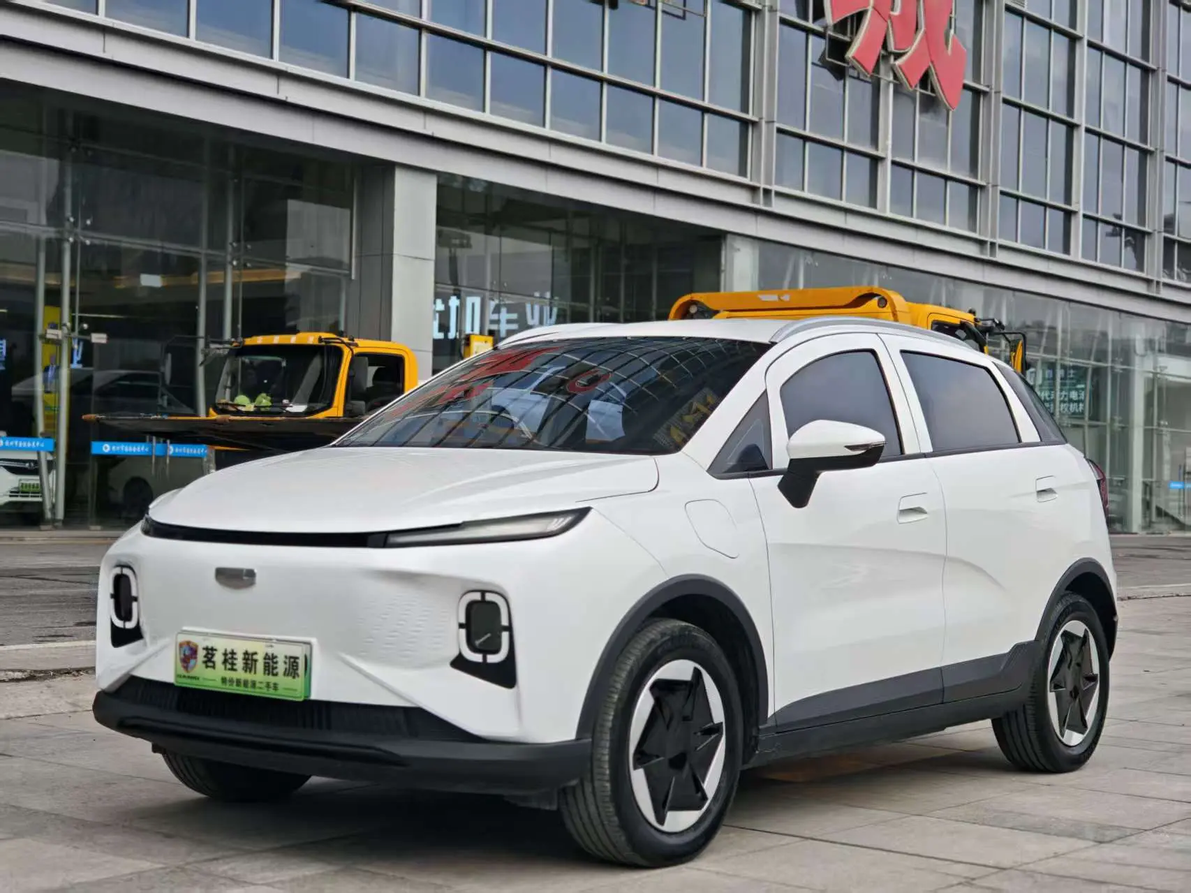 Geely Geometry E Firefly  из Китая