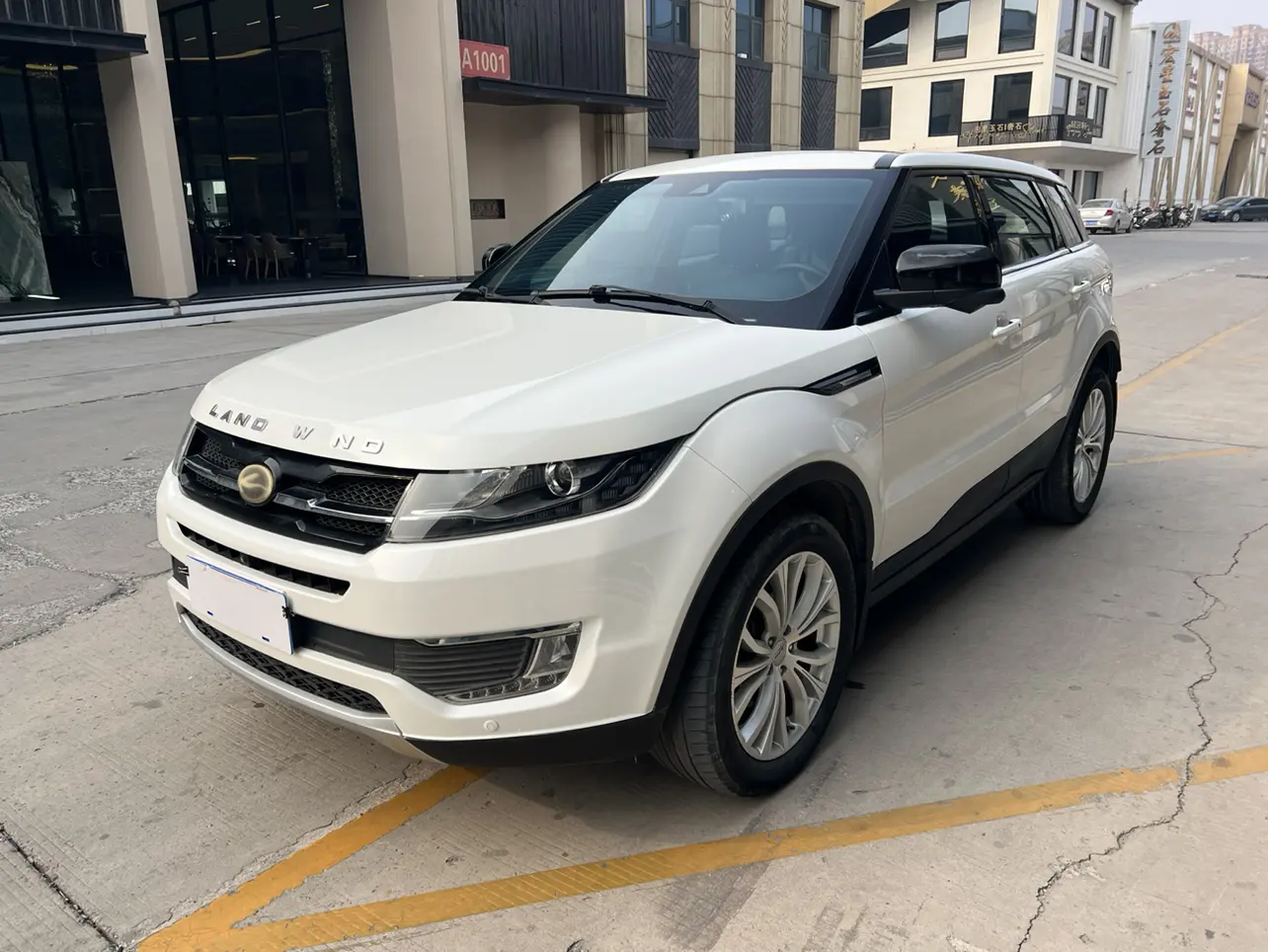 Lu Feng Landwind X7  из Китая