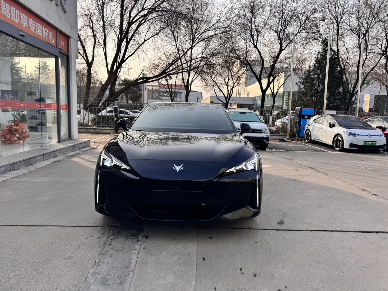 ARCFOX Extreme Fox JiFox Alpha S5  из Китая