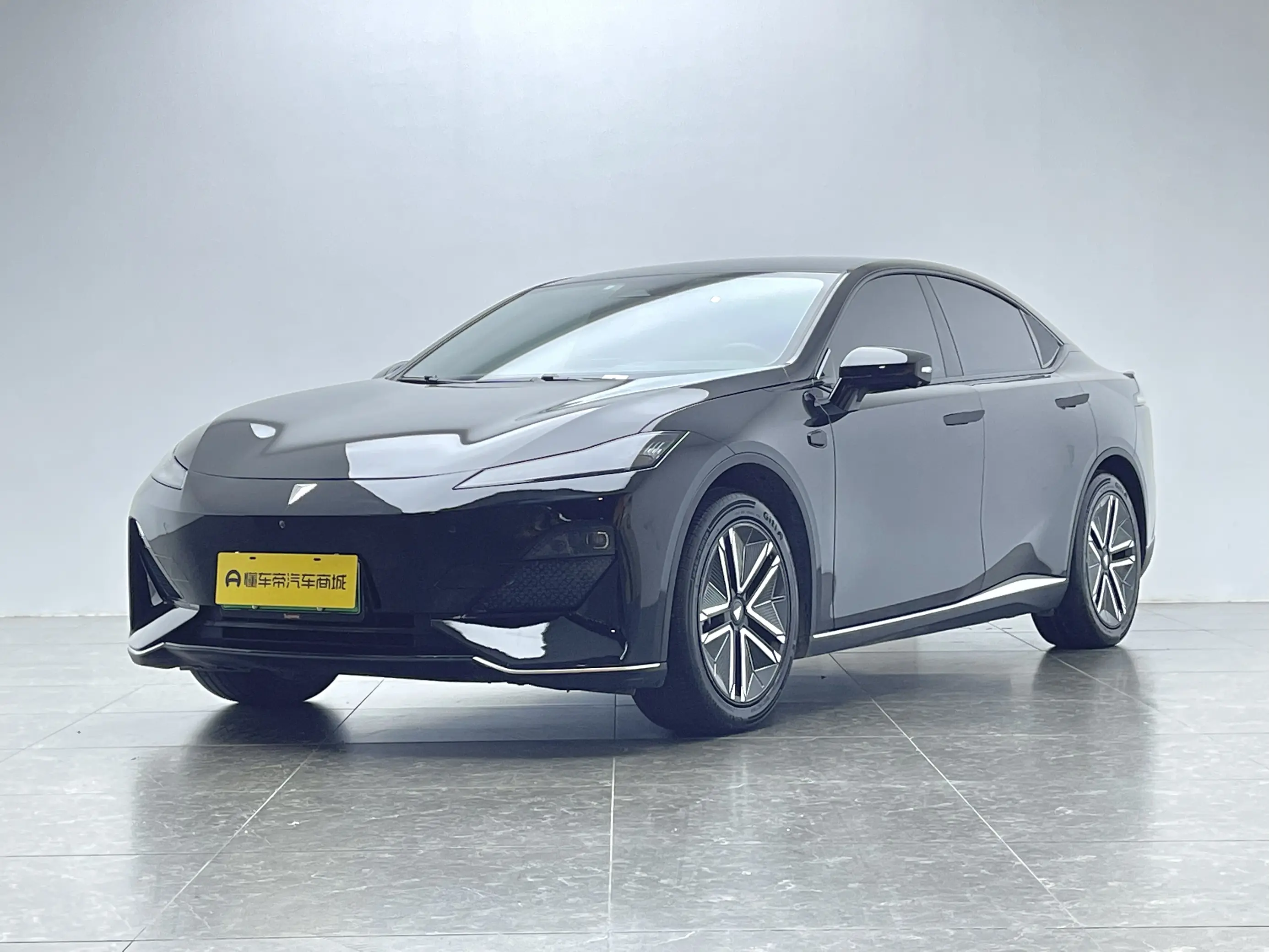 Deepal Dark blue SL03  из Китая