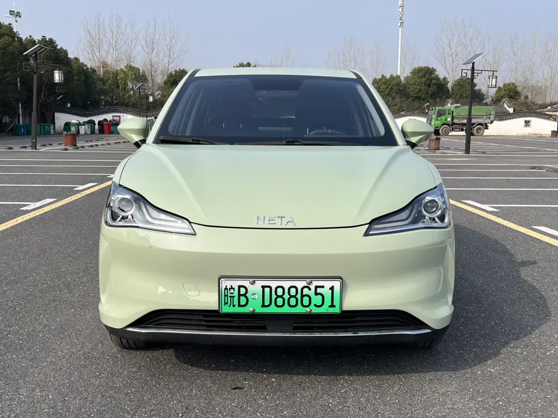 NETA Nezha V  из Китая