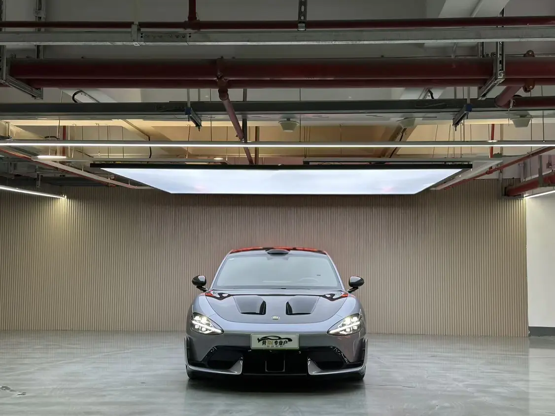 Xiaomi car Xiaomi SU7 Ultra  из Китая