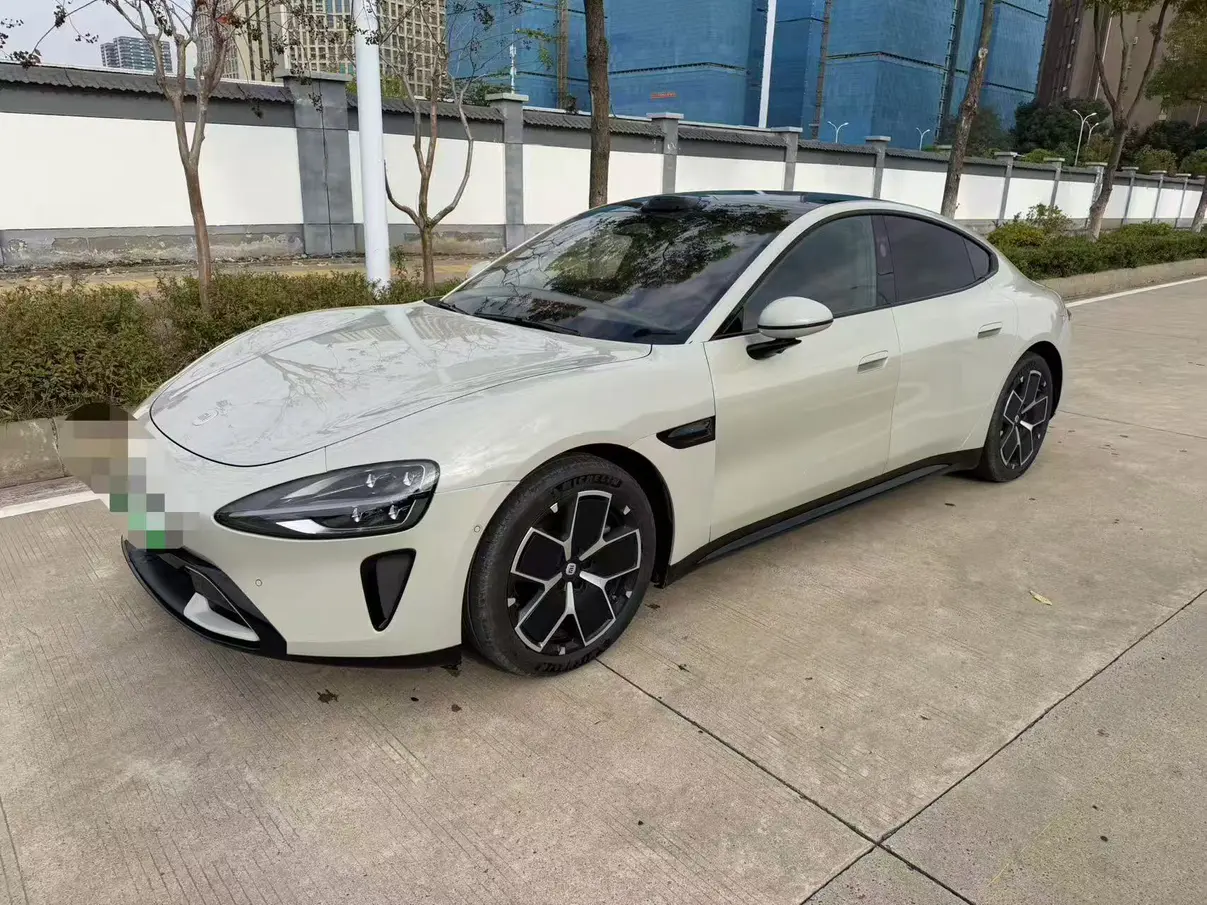 Xiaomi car Xiaomi SU7  из Китая