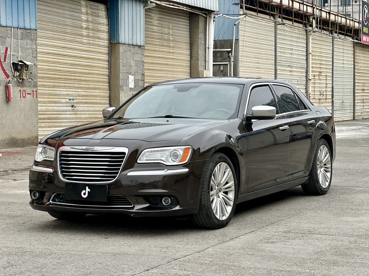 Chrysler 300C  из Китая