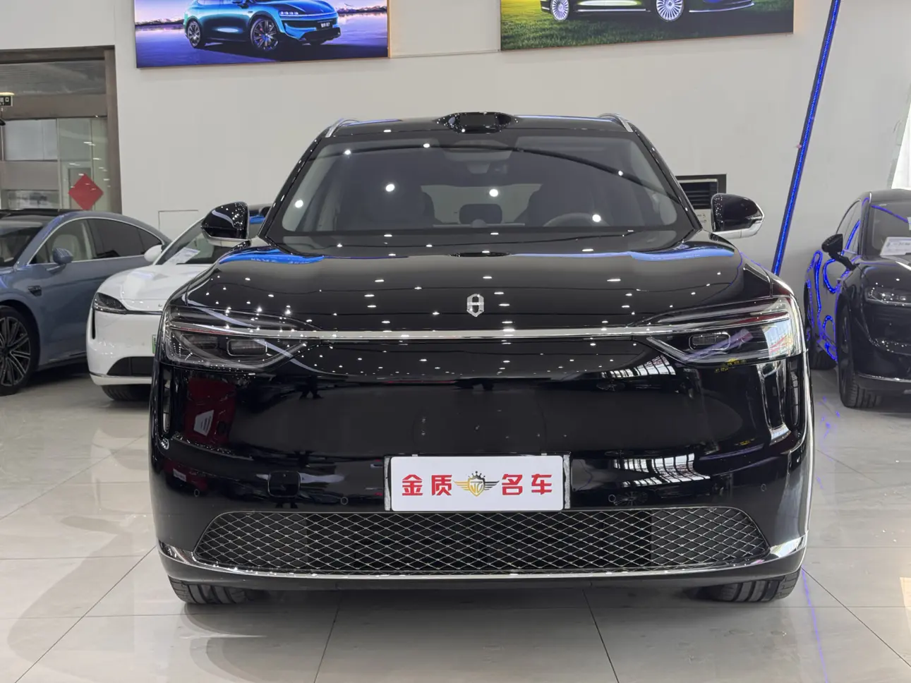 AITO M7 (Wenjie M7)  из Китая