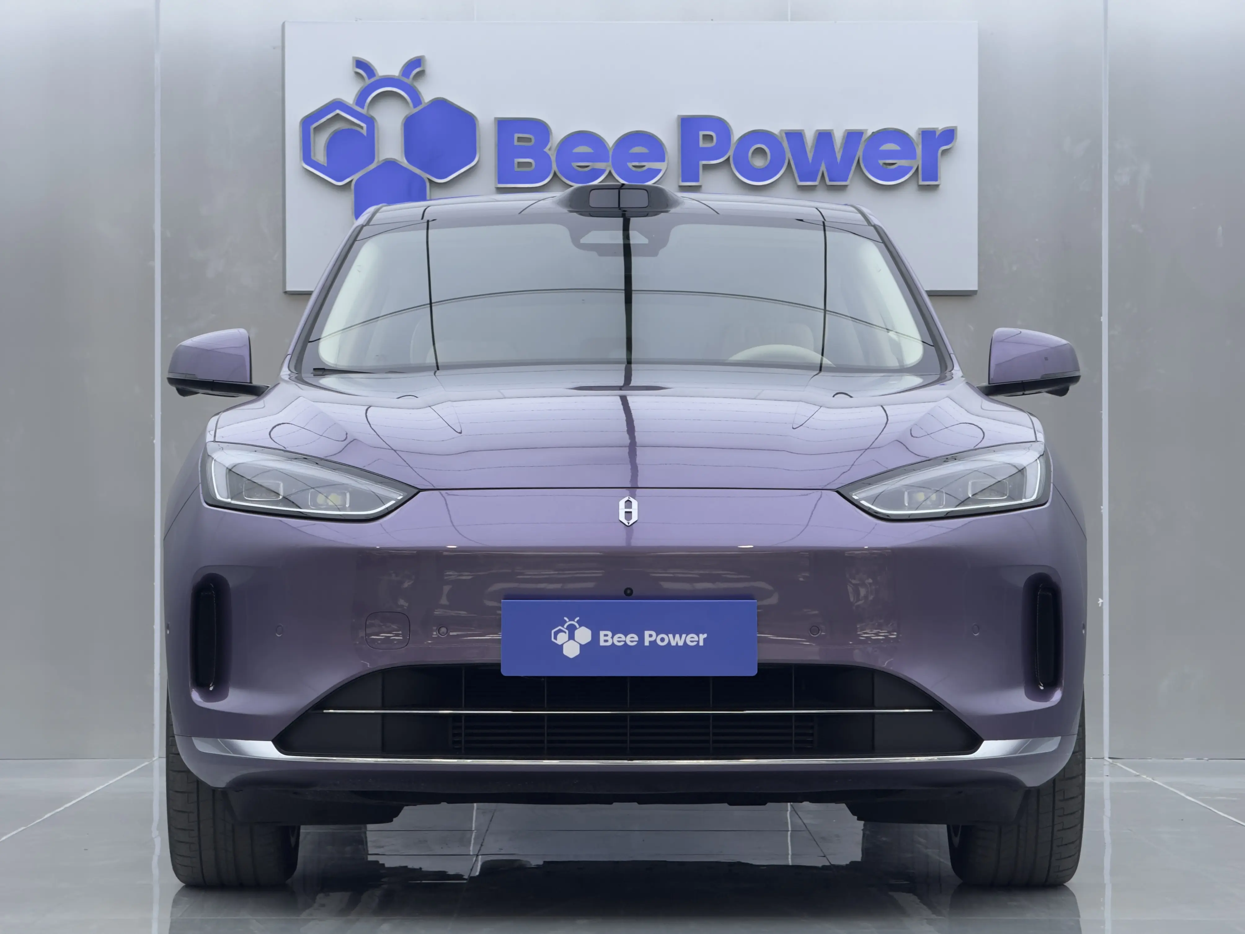 AITO M5 (Wenjie M5)  из Китая