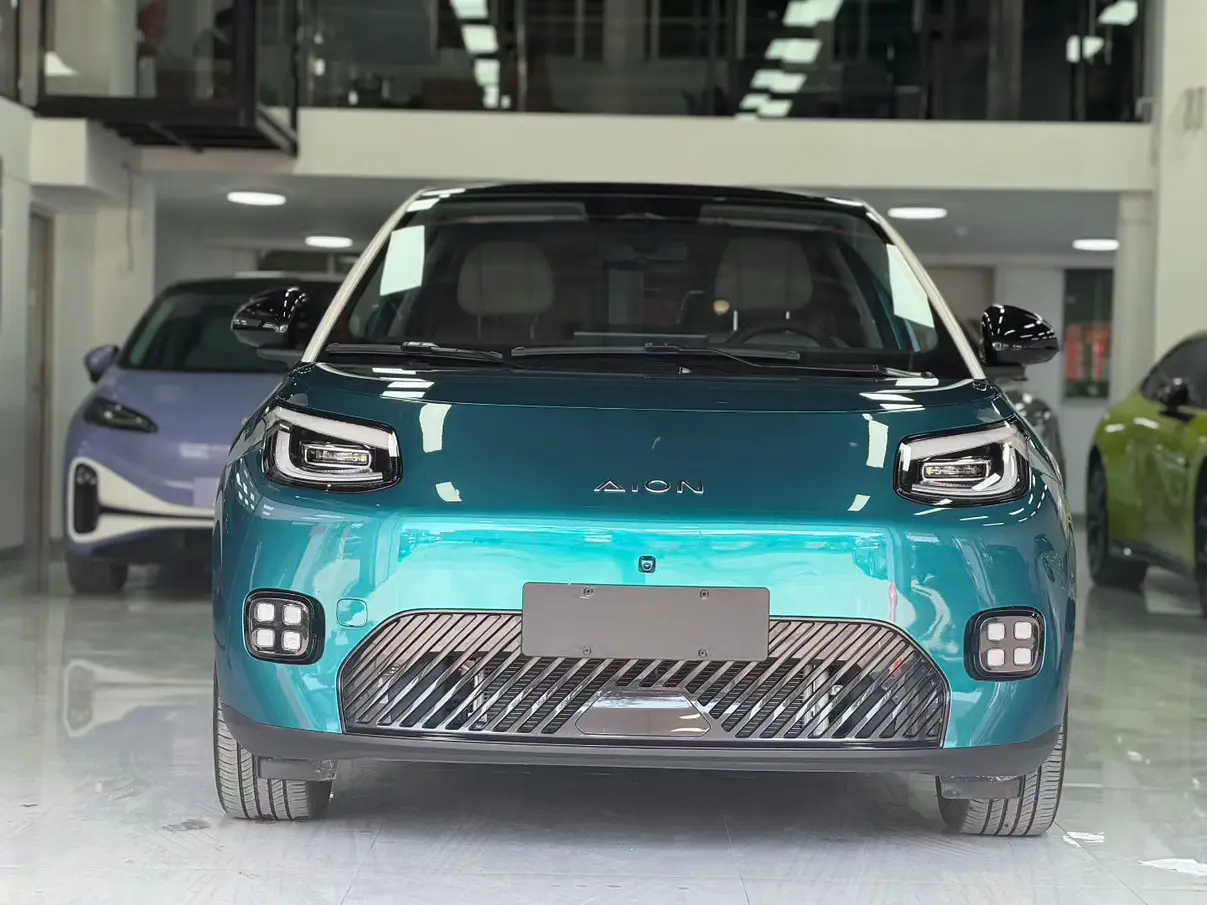 AION UT  из Китая