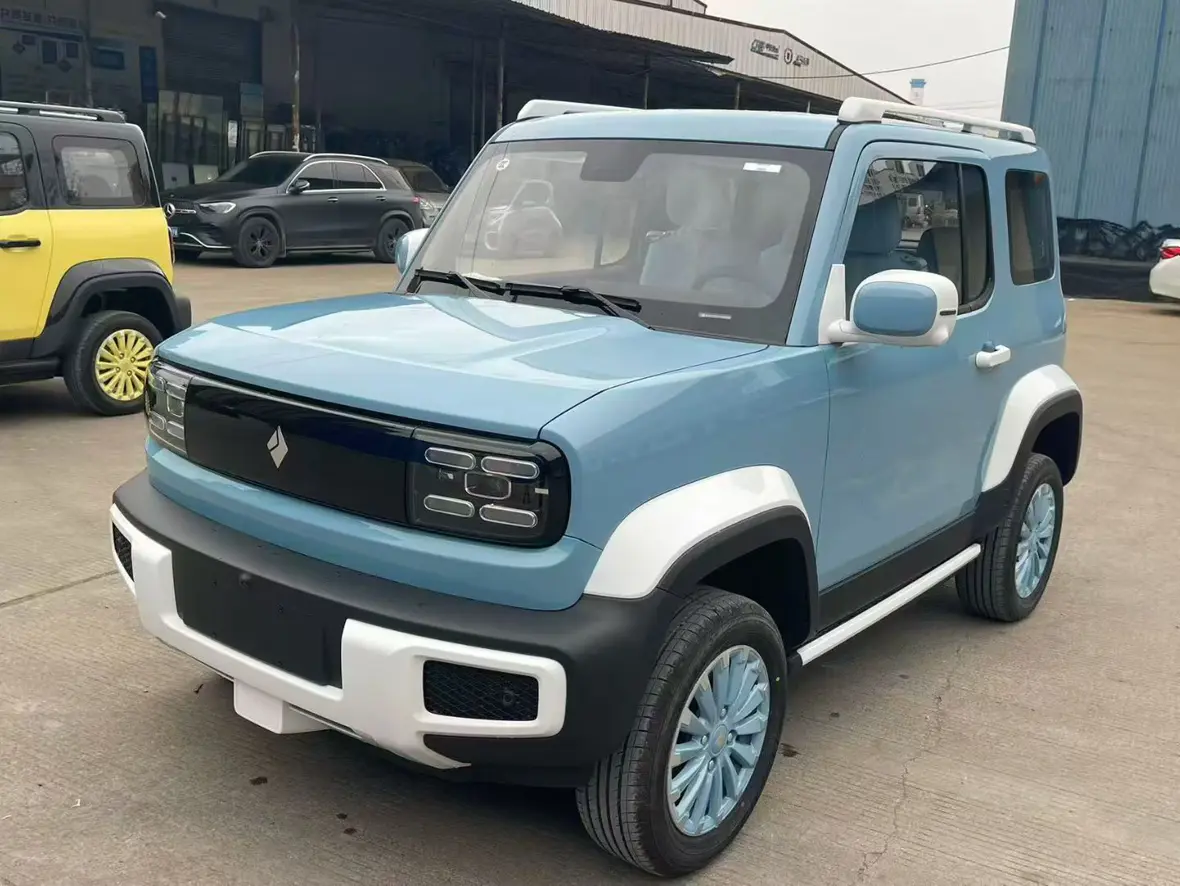 Baojun Yue Ye  из Китая