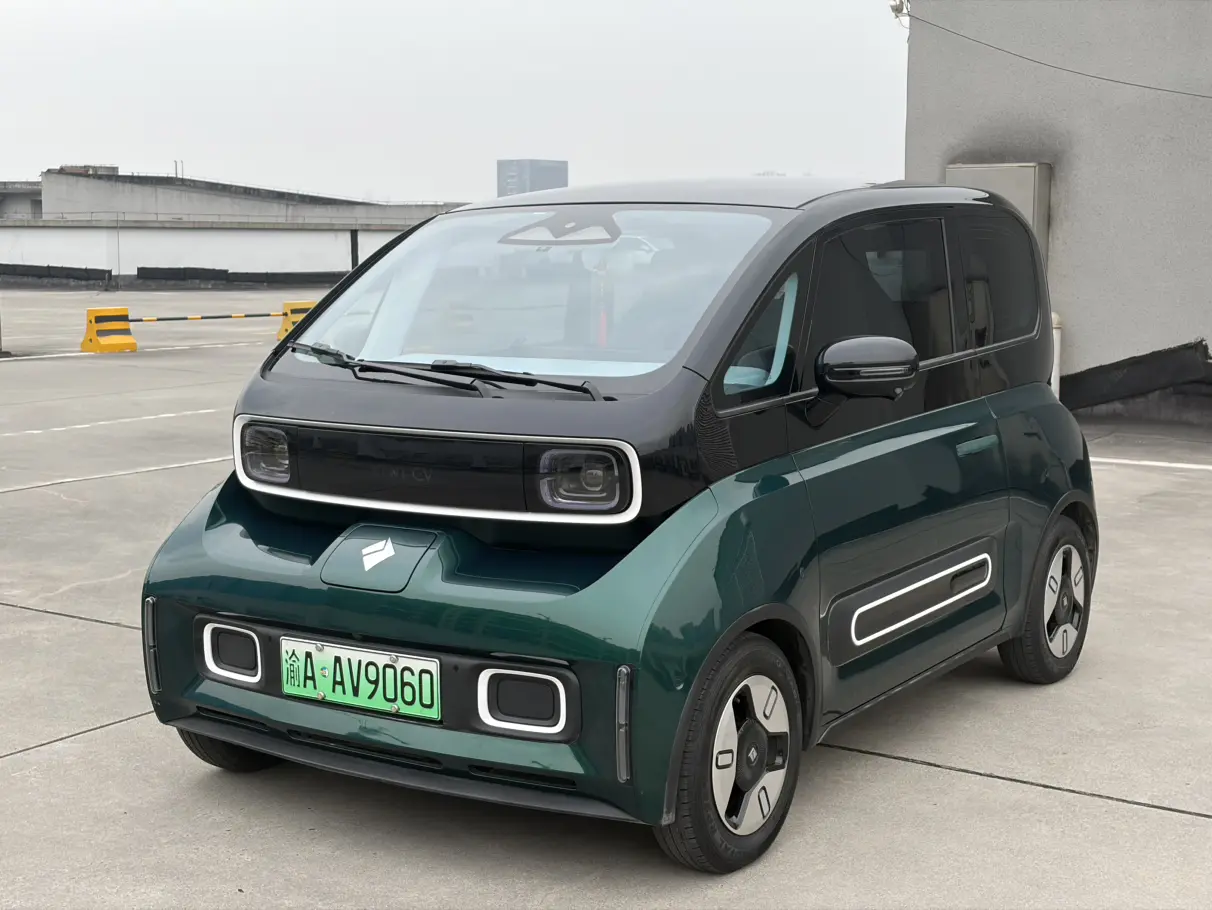 Baojun KiWi EV  из Китая