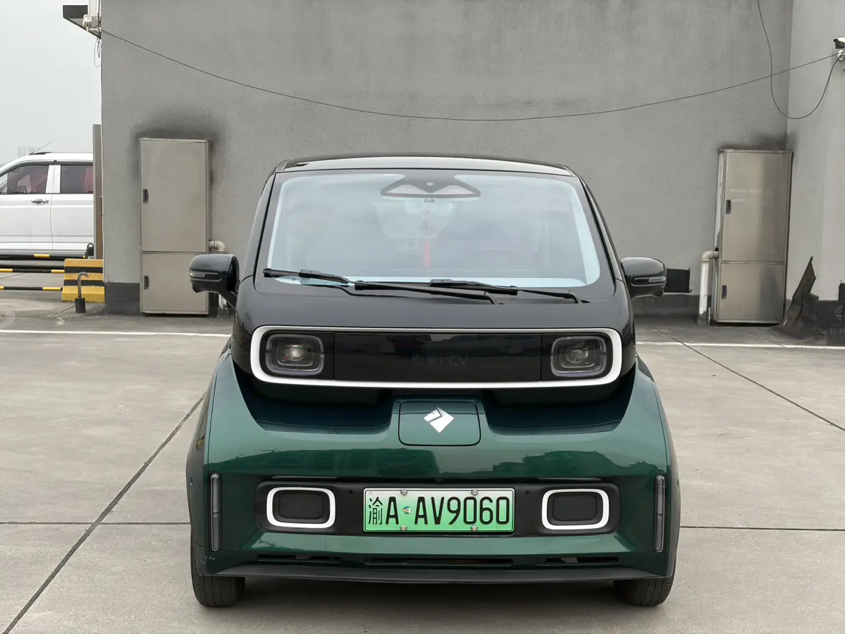 Baojun KiWi EV  из Китая