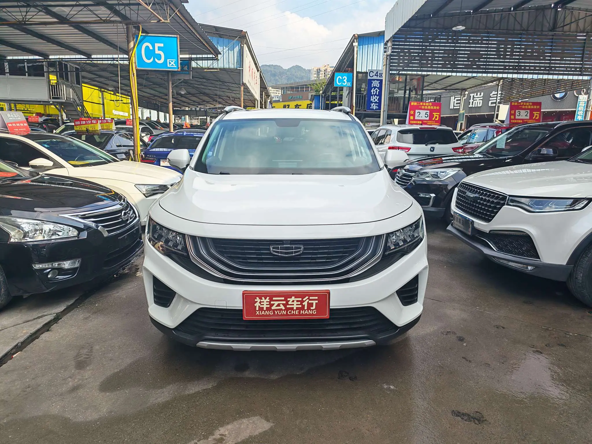 Geely Okavango  из Китая