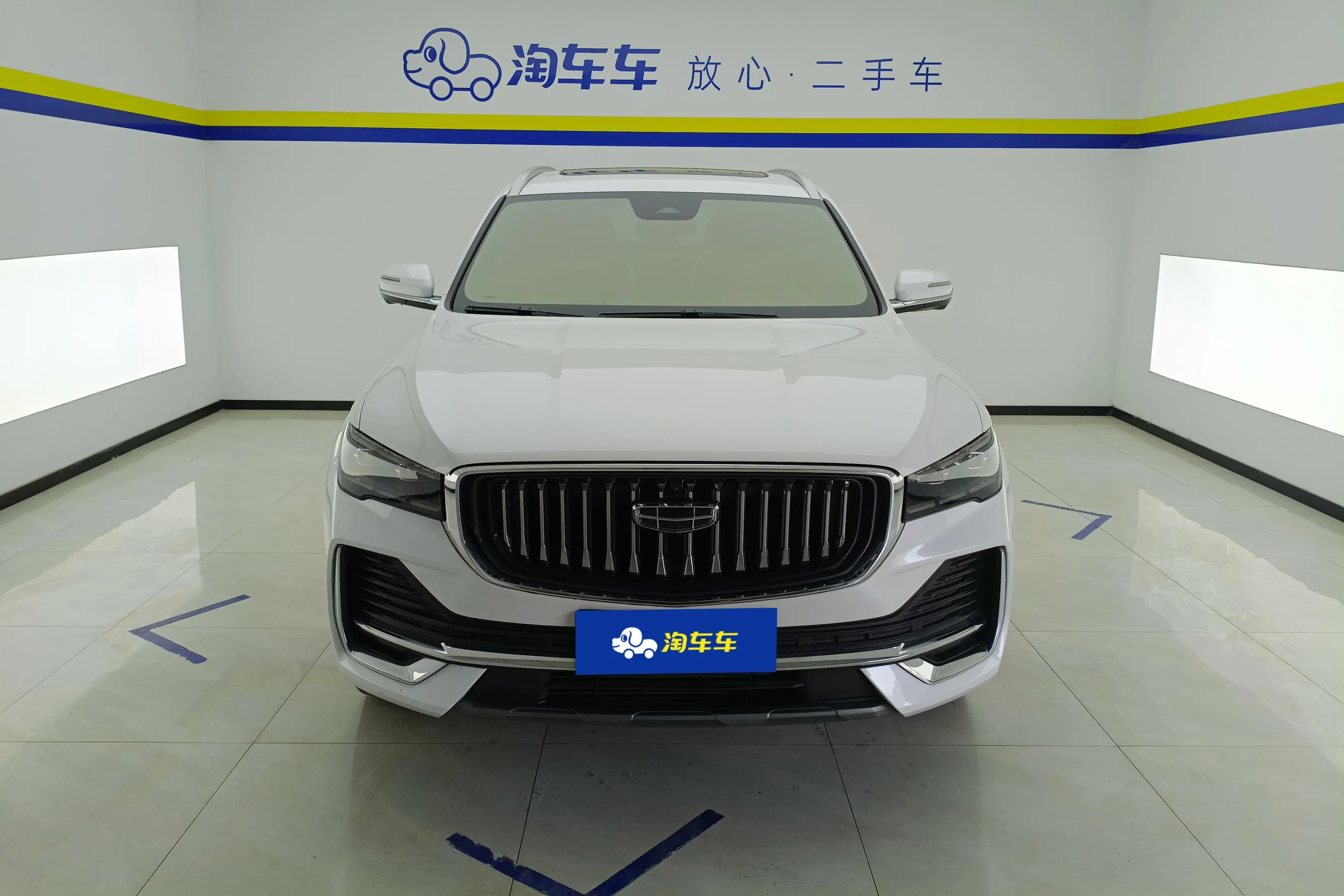 Geely Monjaro (Xingyue L)  из Китая