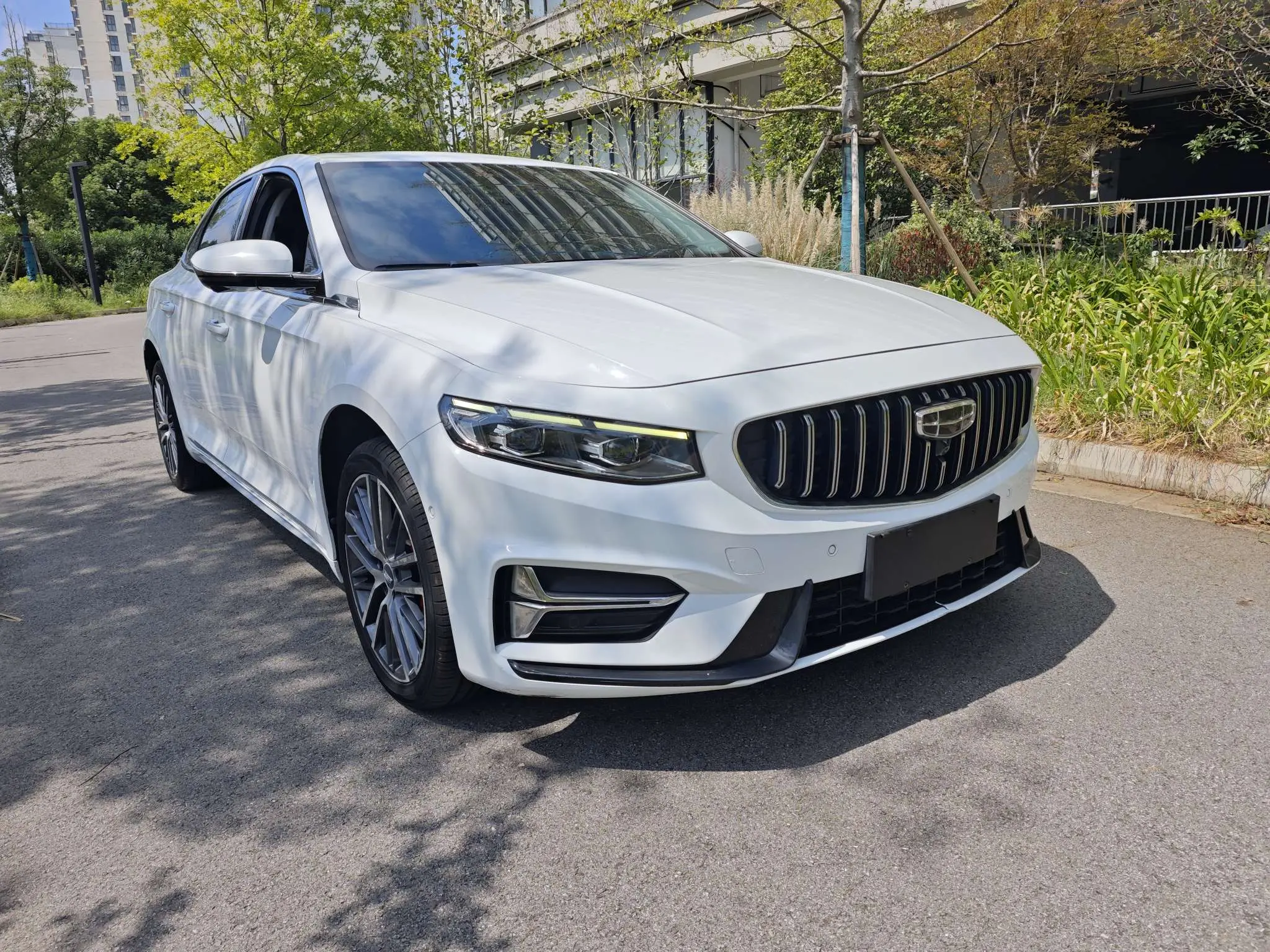 Geely Xing Rui  из Китая