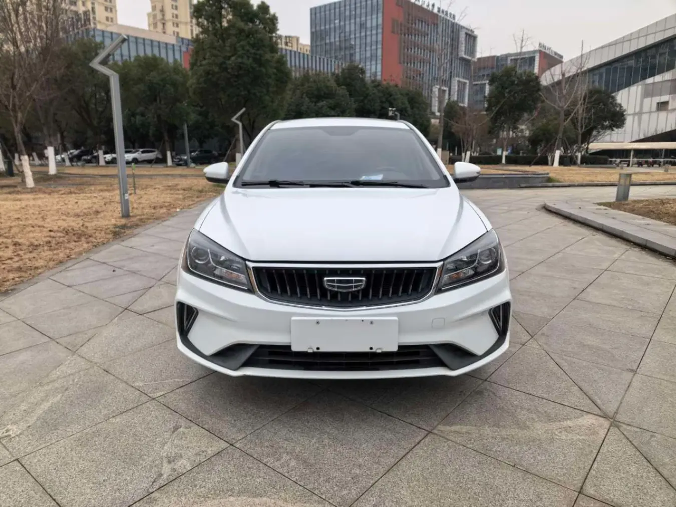 Geely Emgrand  из Китая
