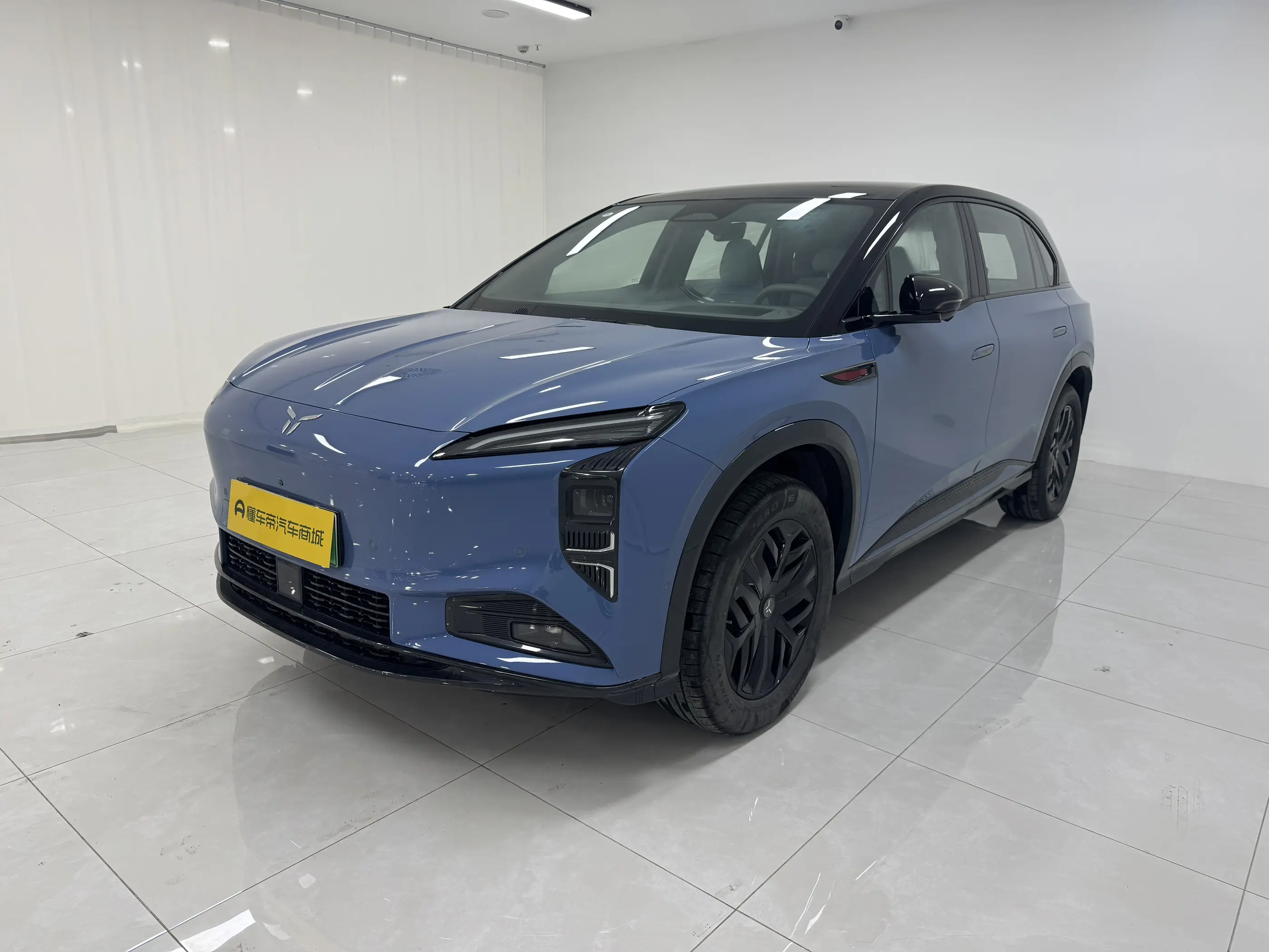 Hongqi Red Flag Tiangong 08  из Китая