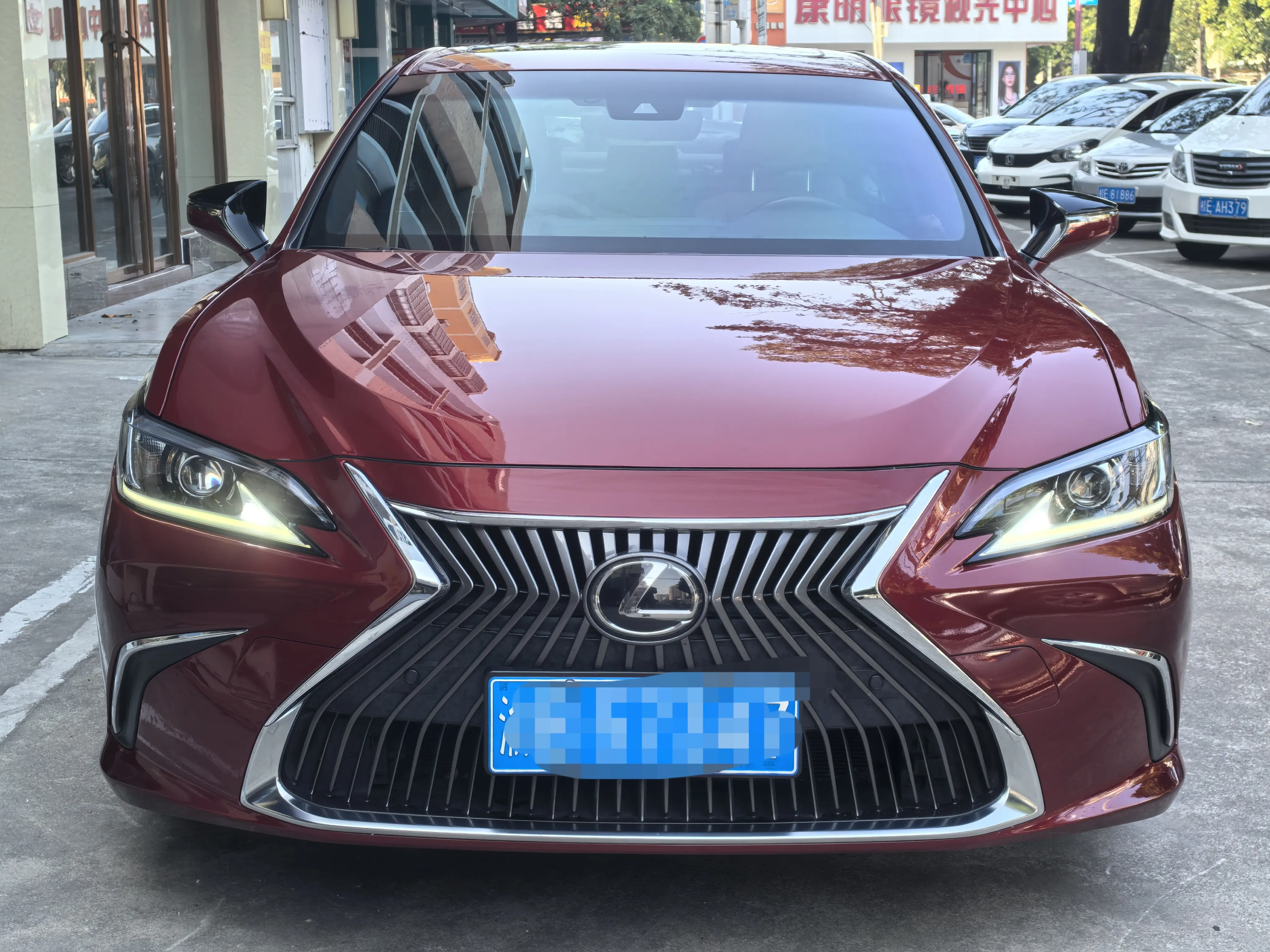 Lexus ES  из Китая