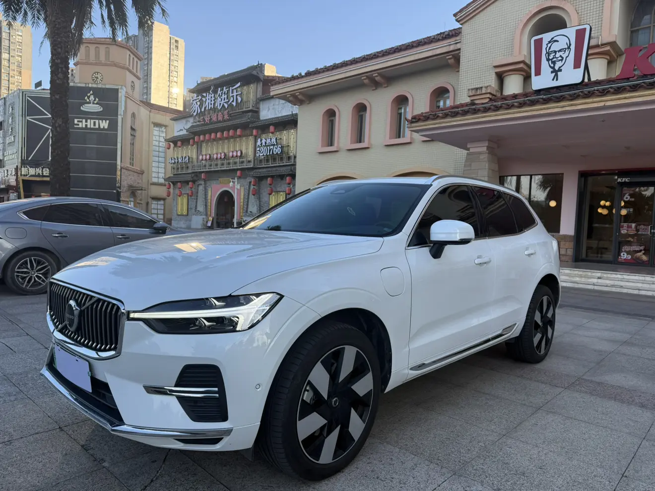 Volvo XC60 PHEV  из Китая