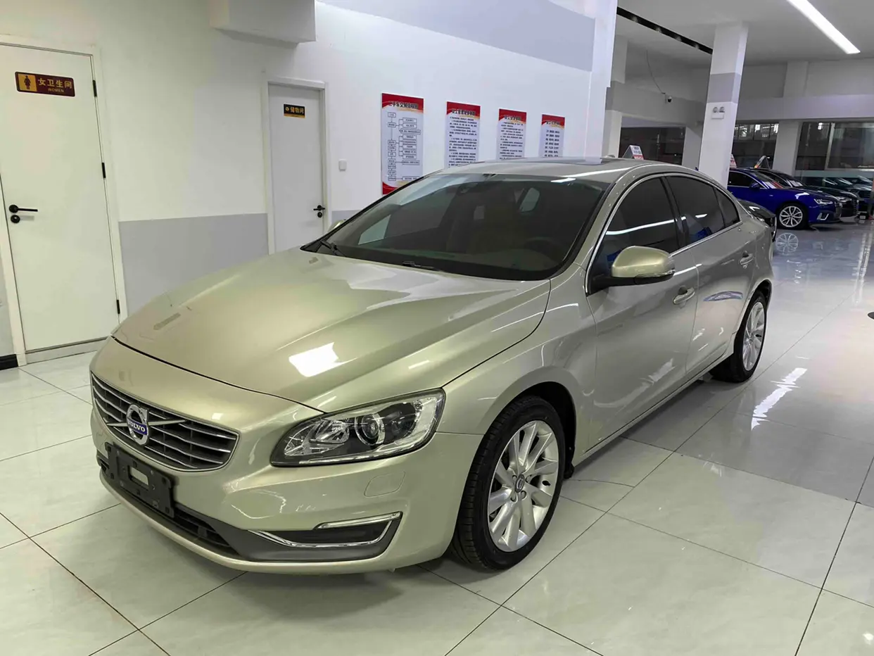Volvo S60  из Китая