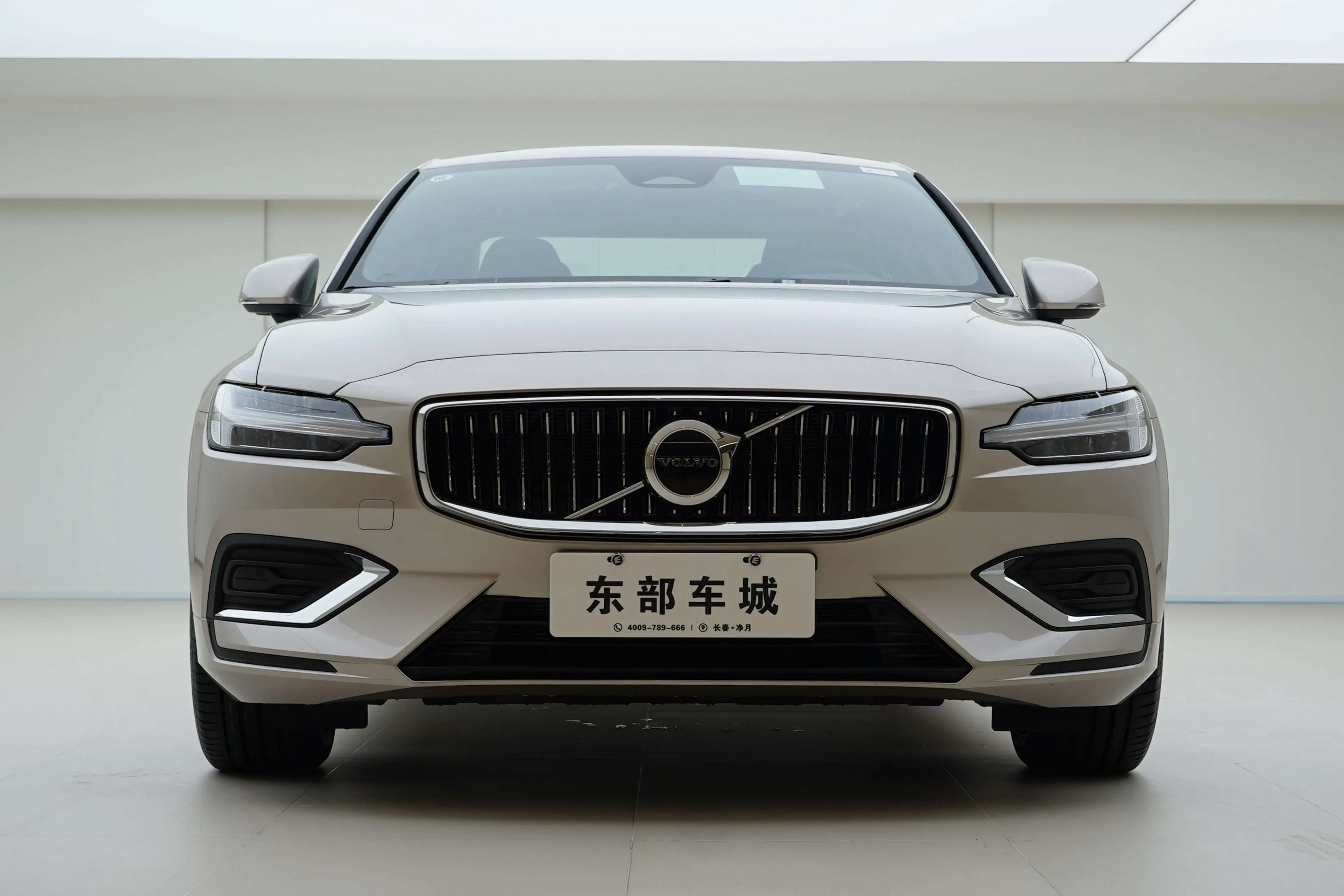 Volvo S60  из Китая