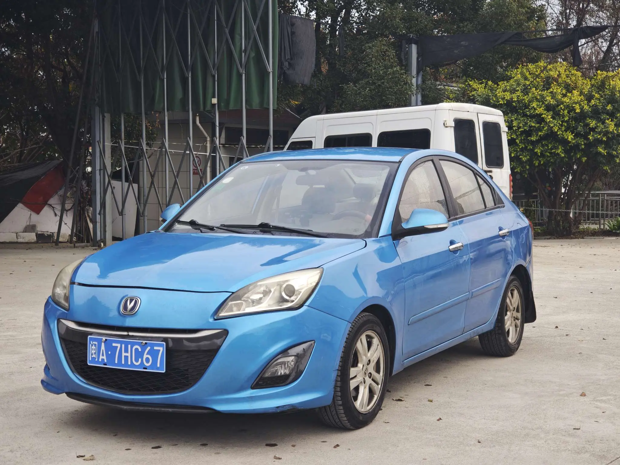 Changan Yuexiang V5  из Китая