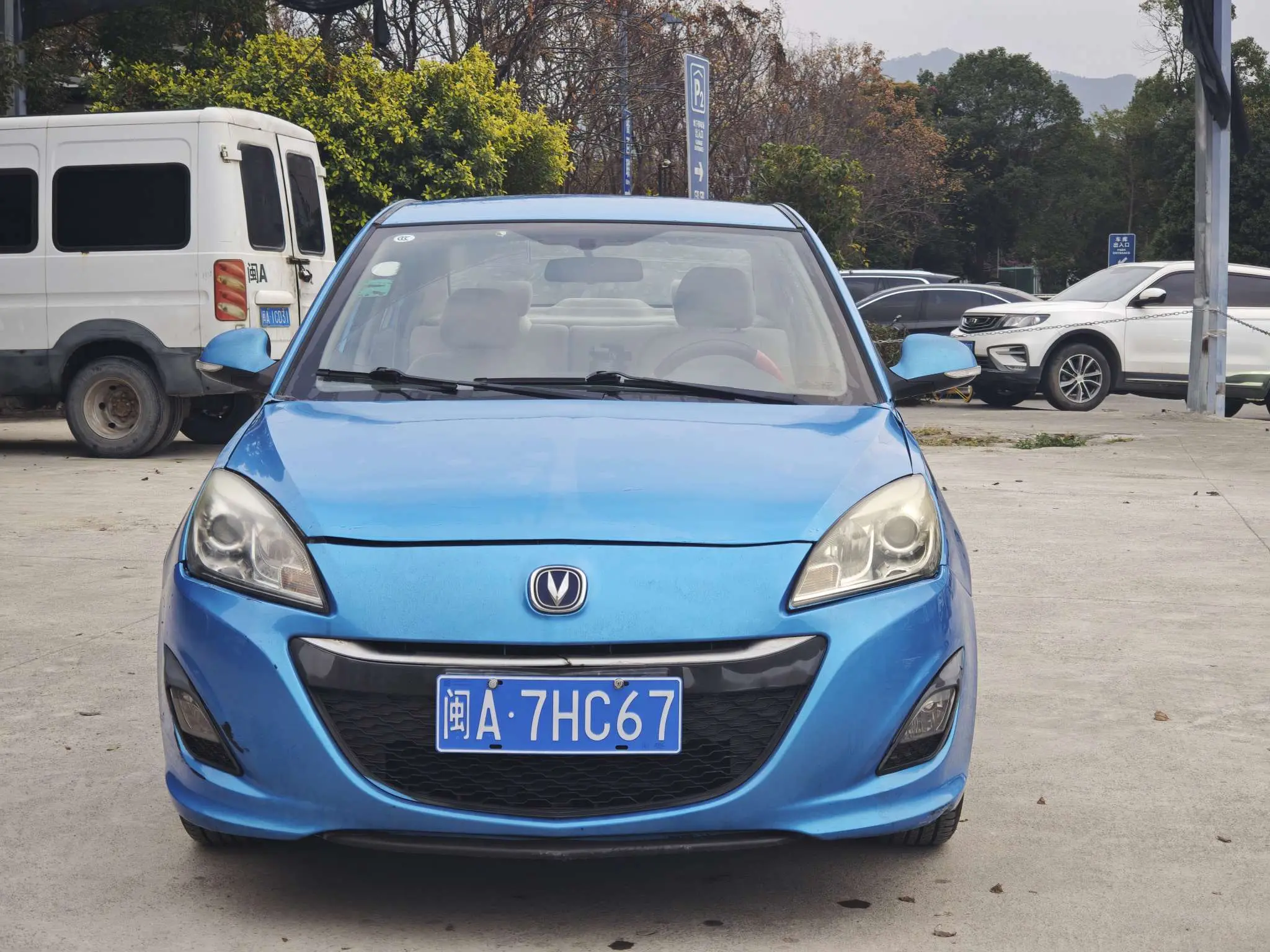 Changan Yuexiang V5  из Китая
