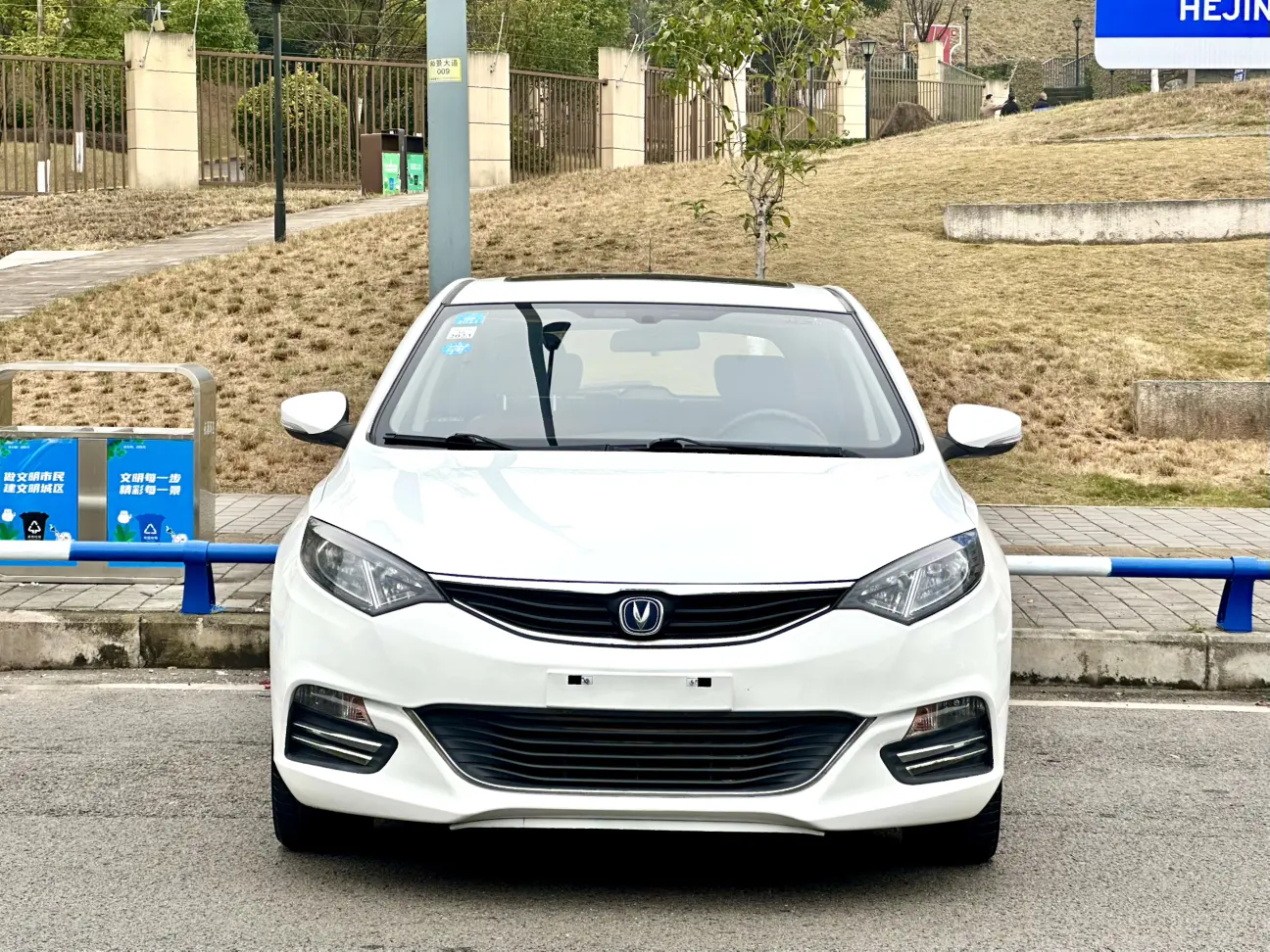 Changan Eado XT  из Китая