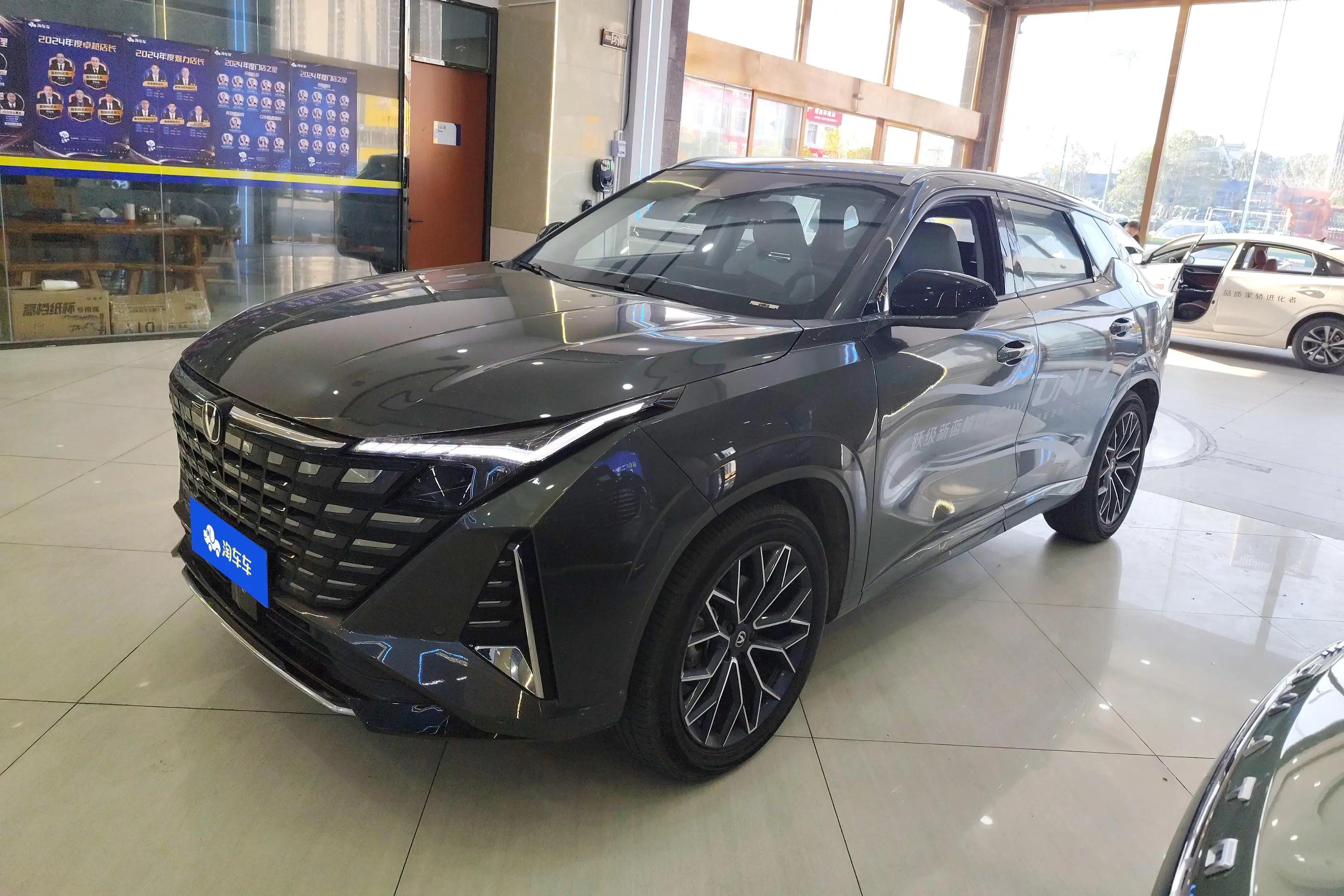 Changan UNI-Z  из Китая