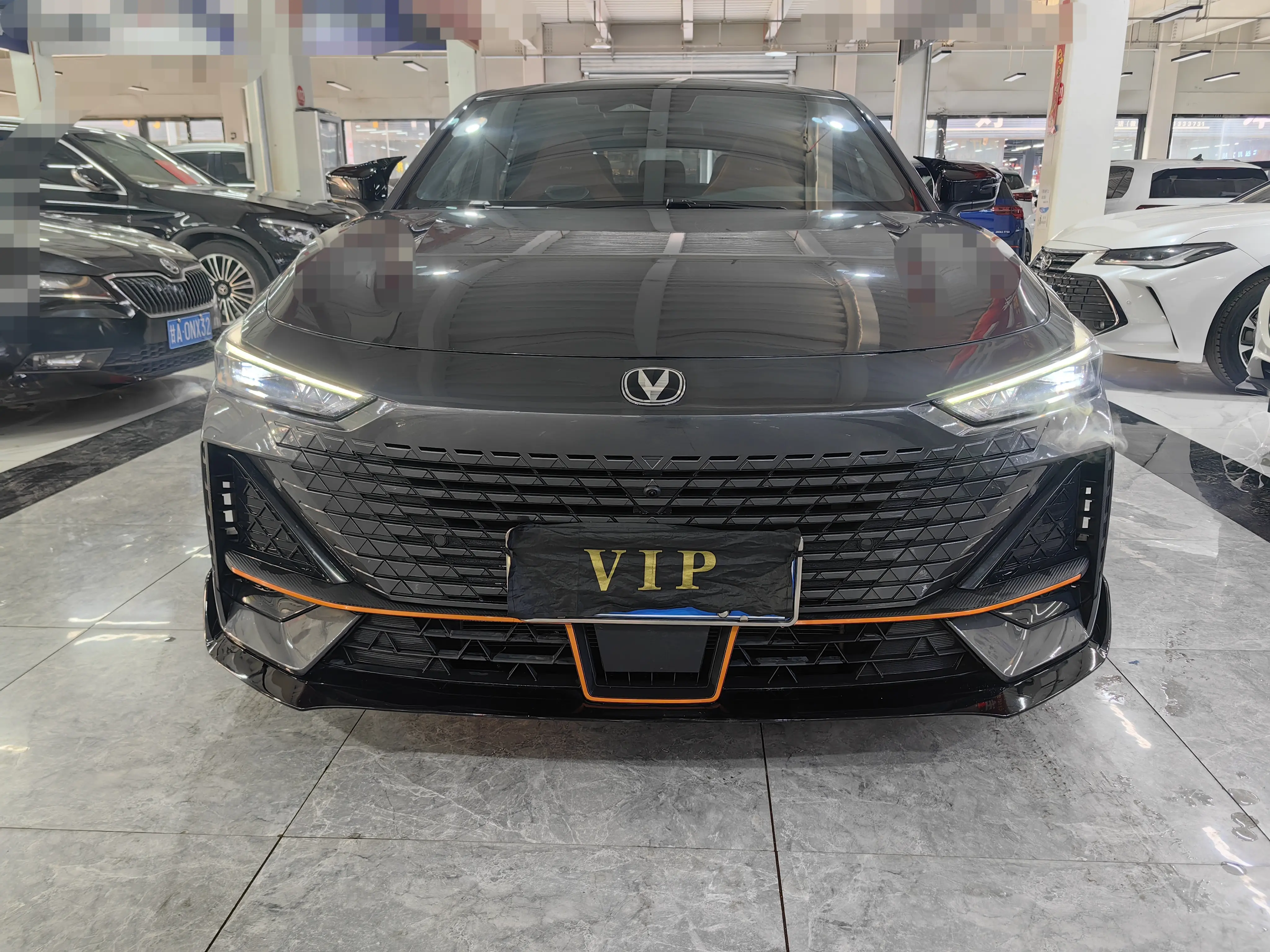 Changan UNI-V  из Китая