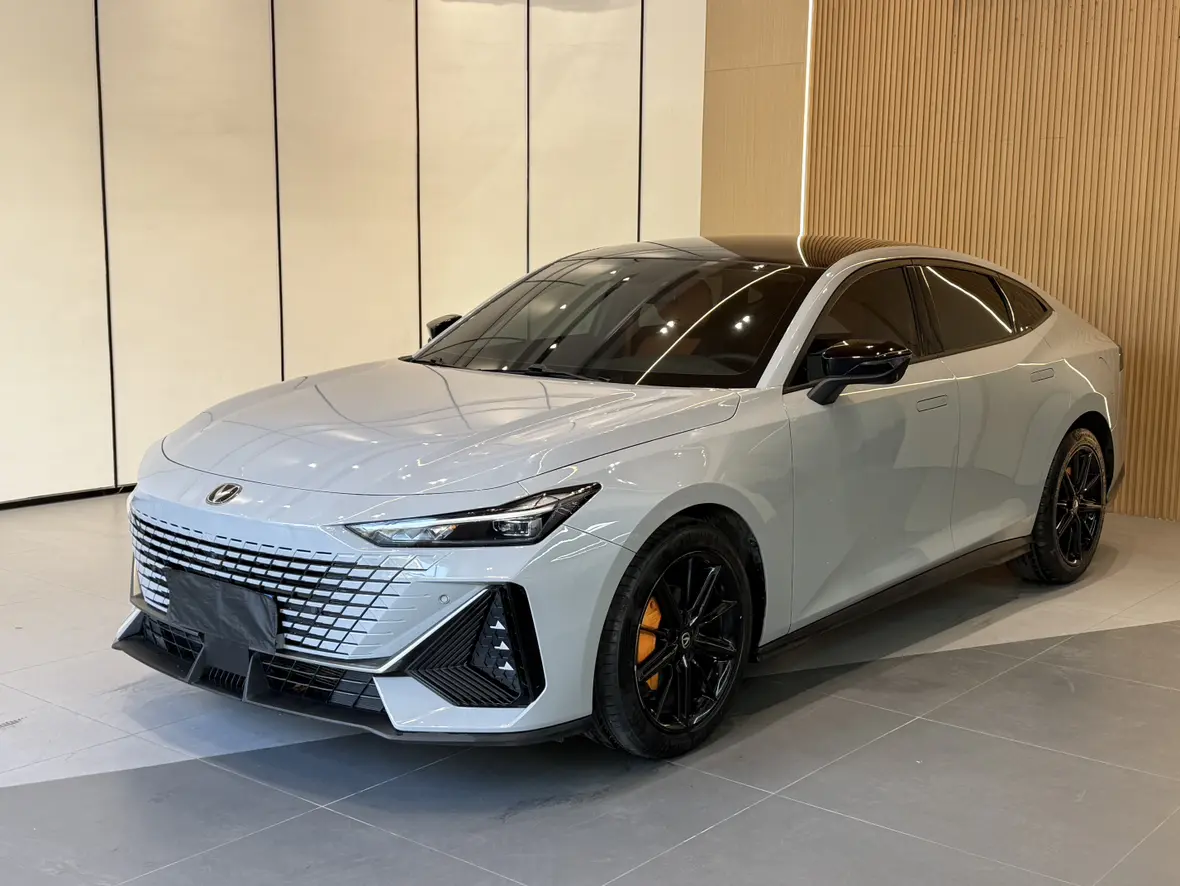 Changan UNI-V  из Китая