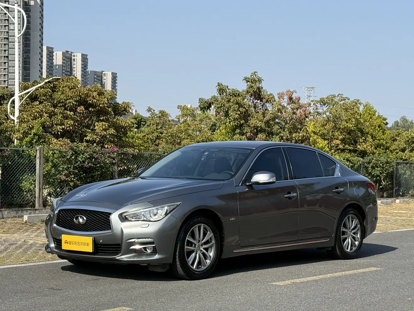 Infiniti Q50L  из Китая