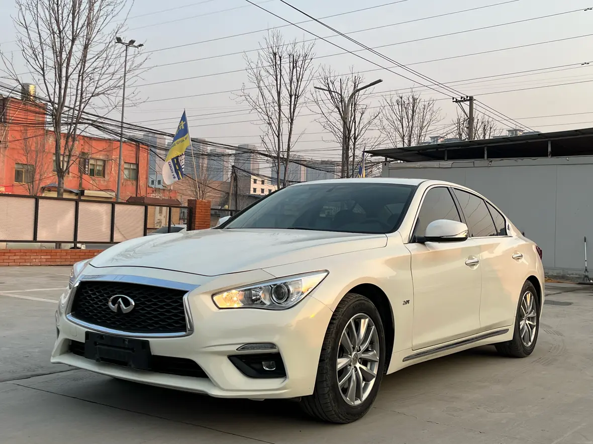 Infiniti Q50L  из Китая