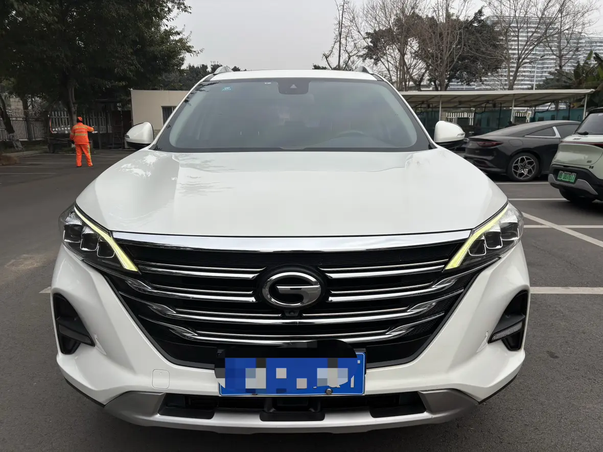 GAC Trumpchi GS5  из Китая