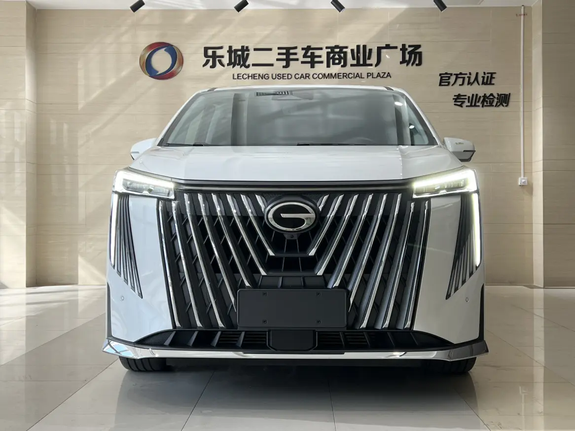 GAC Trumpchi M8  из Китая