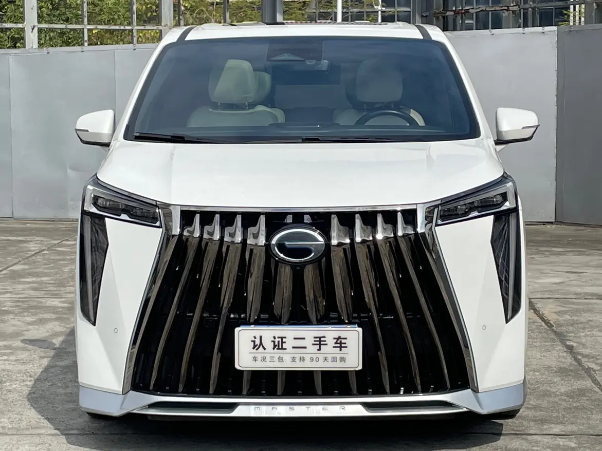 GAC Trumpchi M8  из Китая