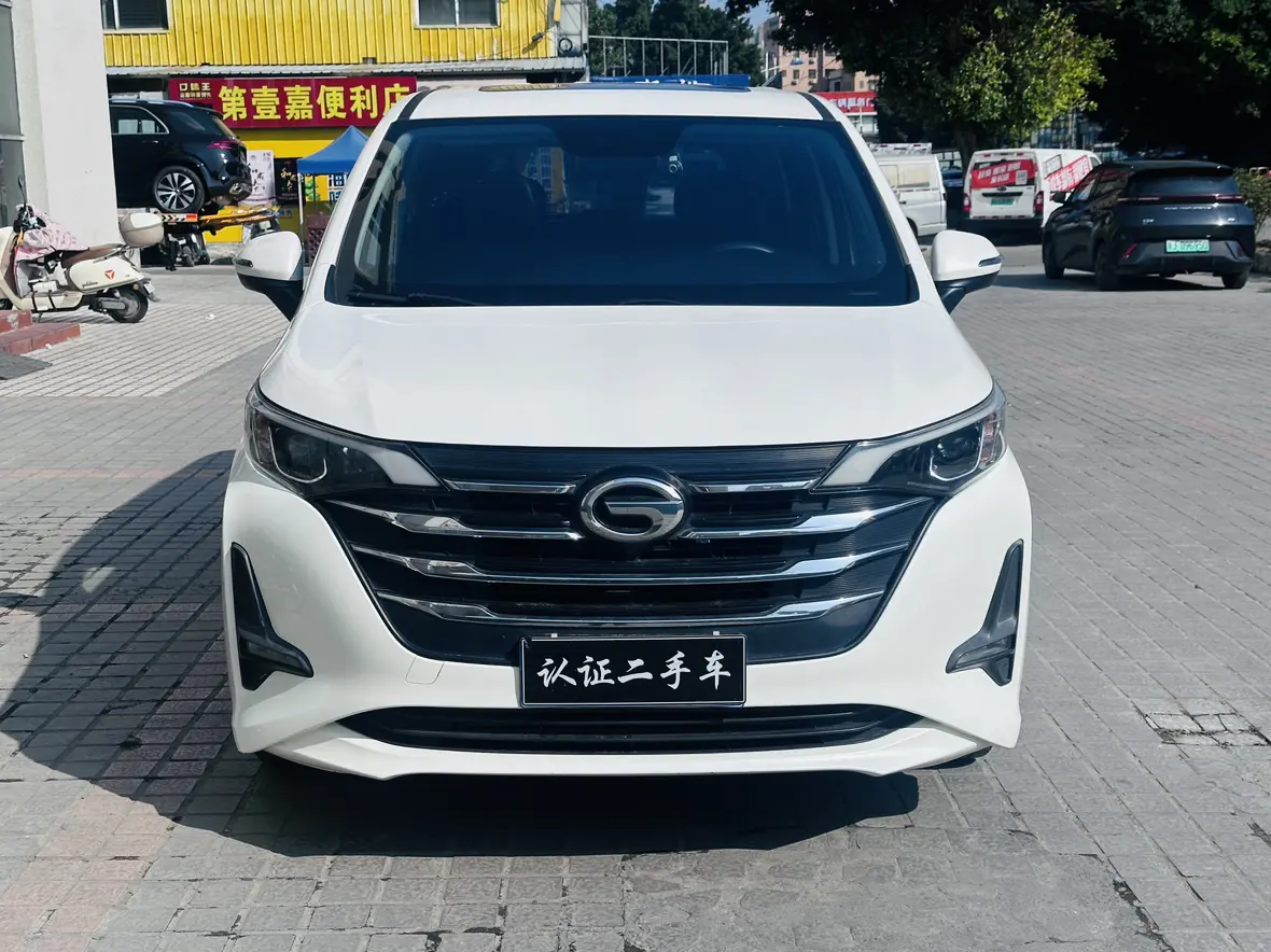 GAC Trumpchi M6  из Китая