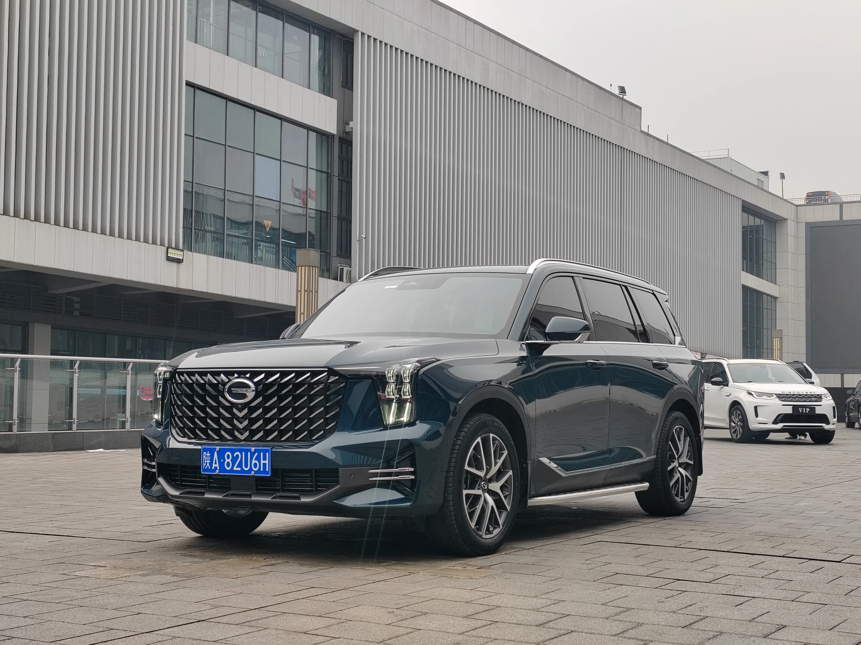 GAC Trumpchi GS8  из Китая