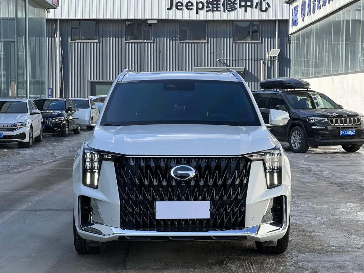 GAC Trumpchi GS8  из Китая