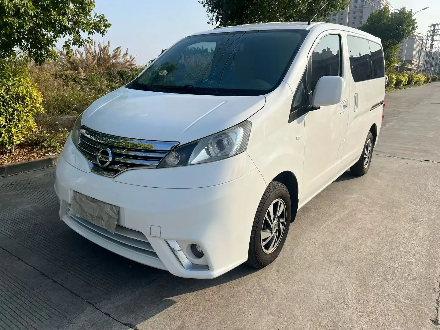 Nissan NV200  из Китая