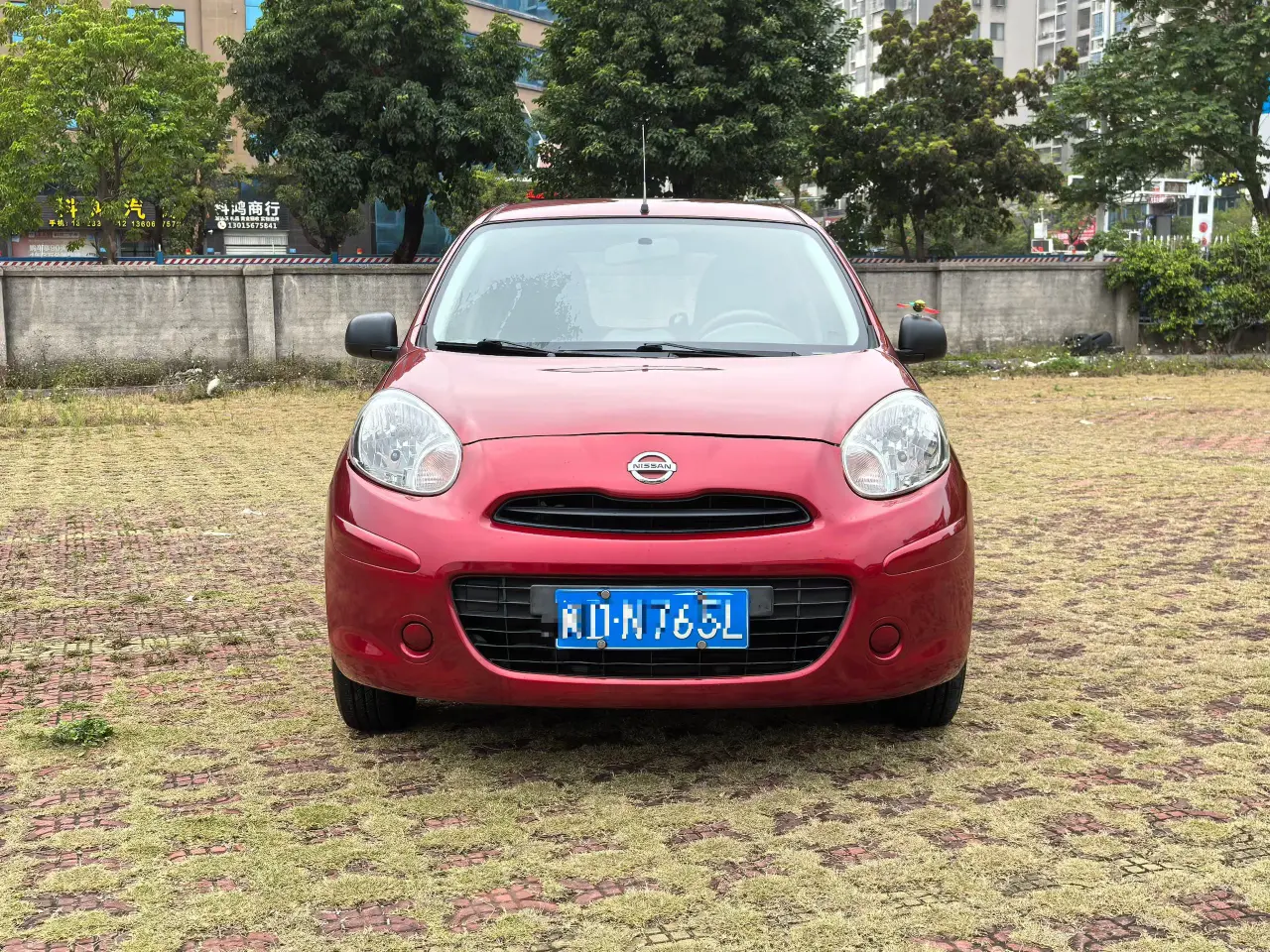 Nissan March  из Китая