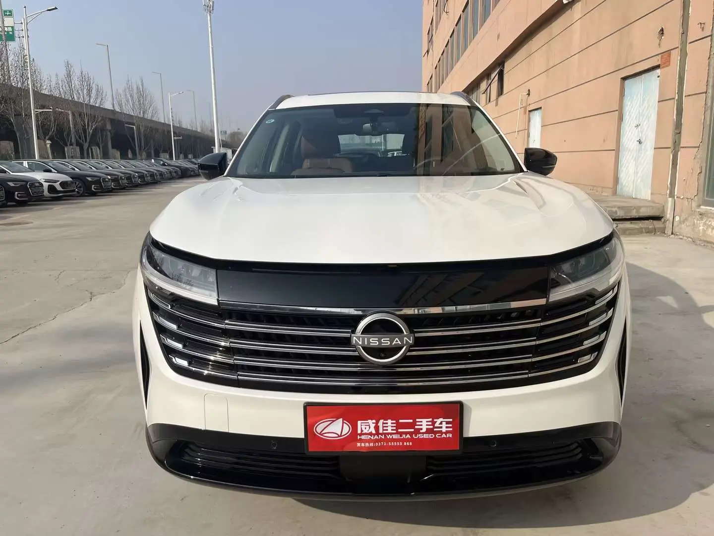 Nissan Explore the land  из Китая