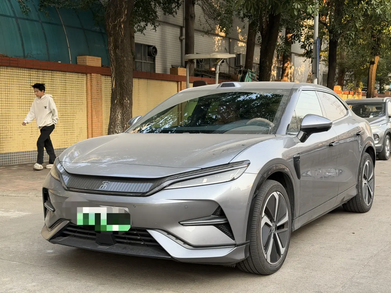 BYD Song L EV