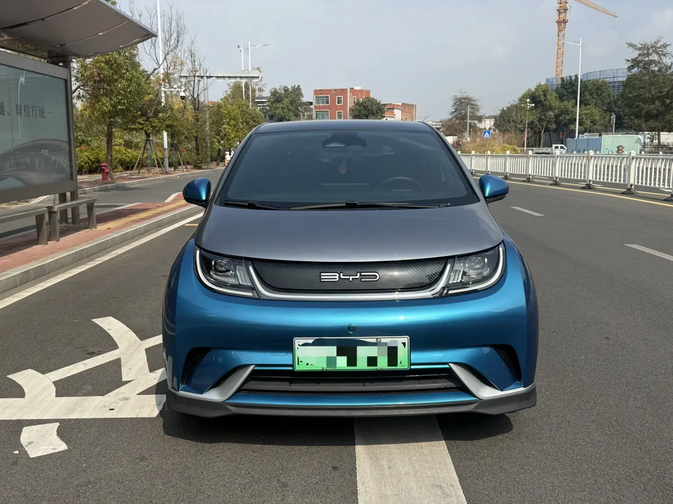 BYD Dolphin  из Китая