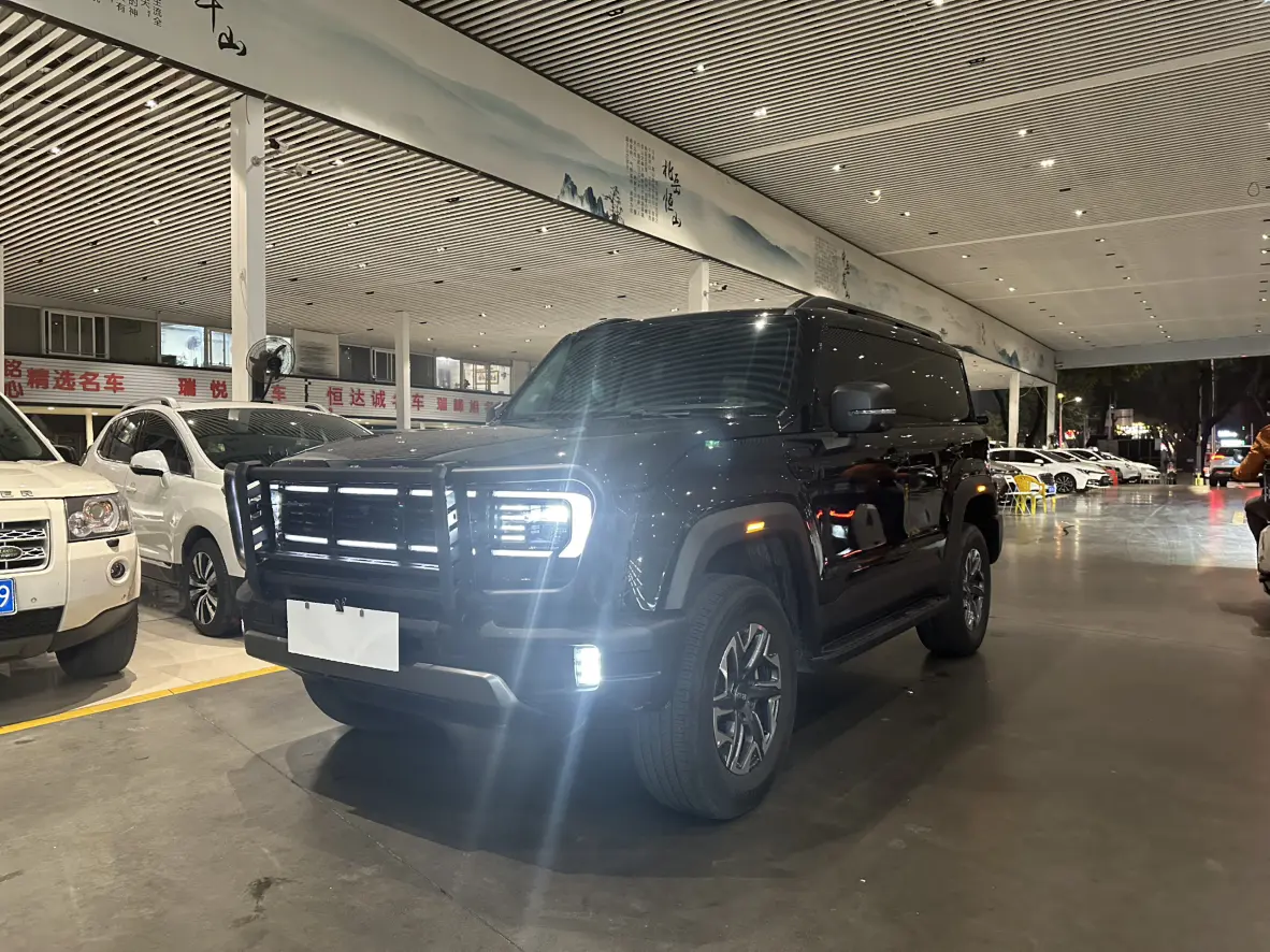 BAIC Beijing Off-road BJ40  из Китая