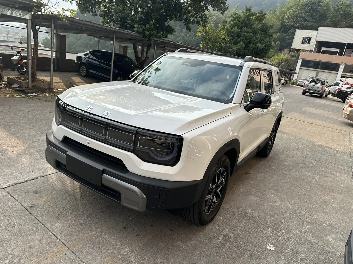 BAIC Beijing Off-road BJ30  из Китая