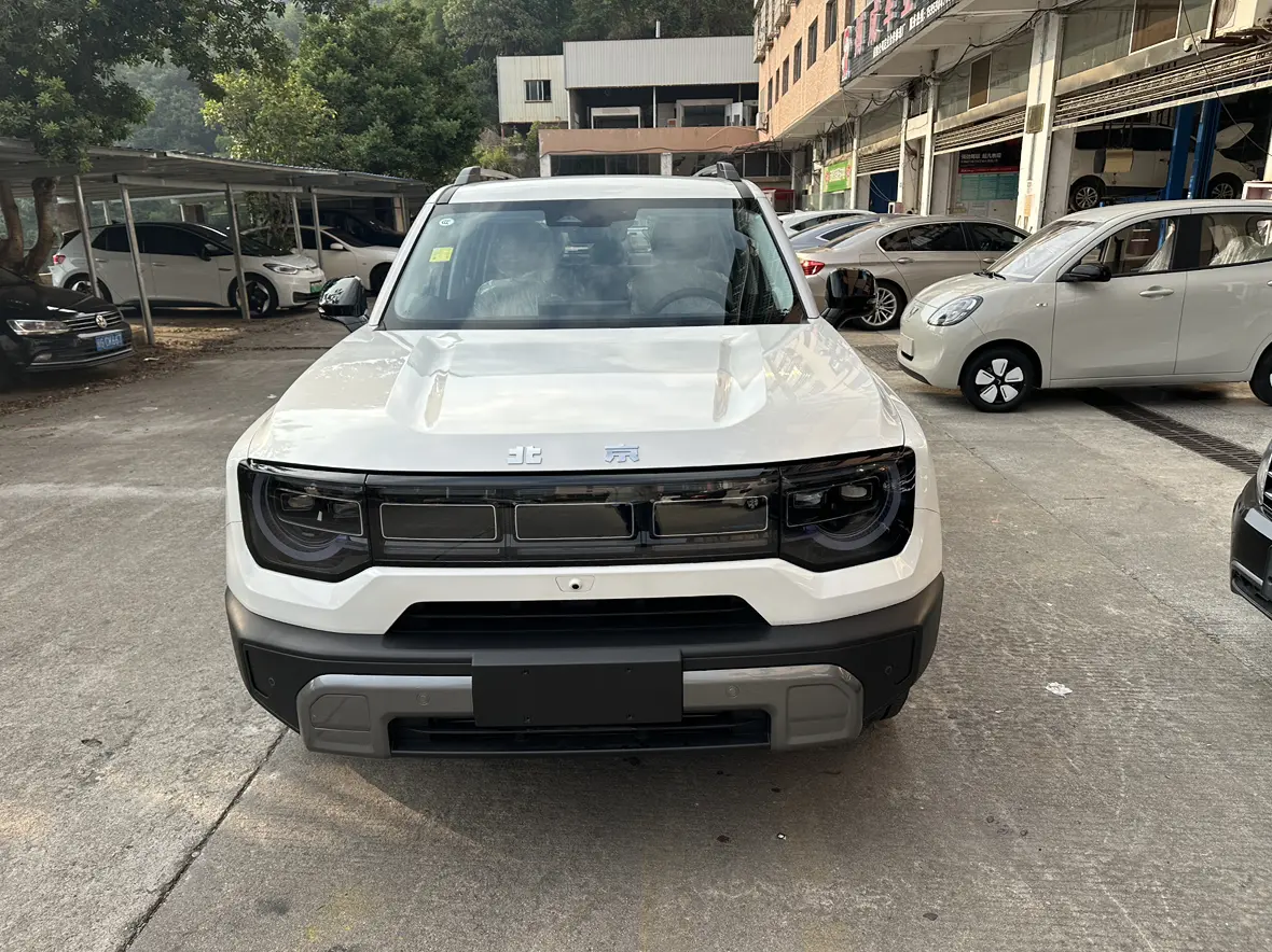 BAIC Beijing Off-road BJ30  из Китая