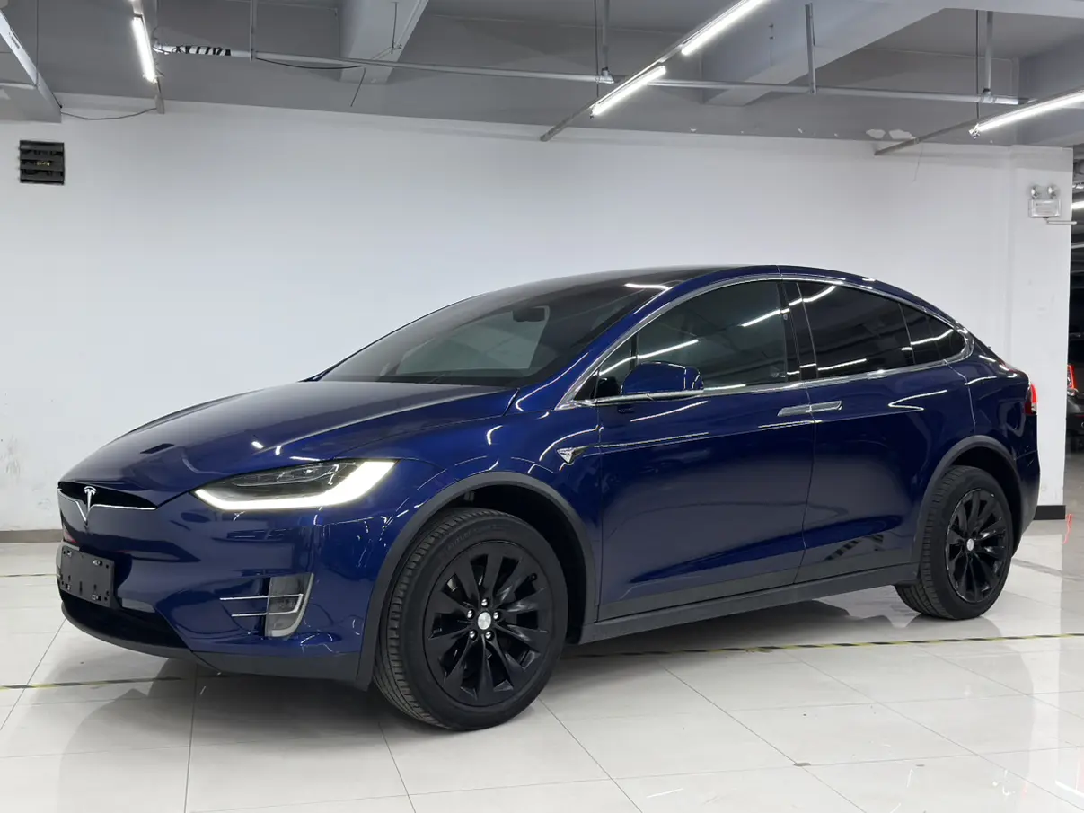 Tesla Model X  из Китая
